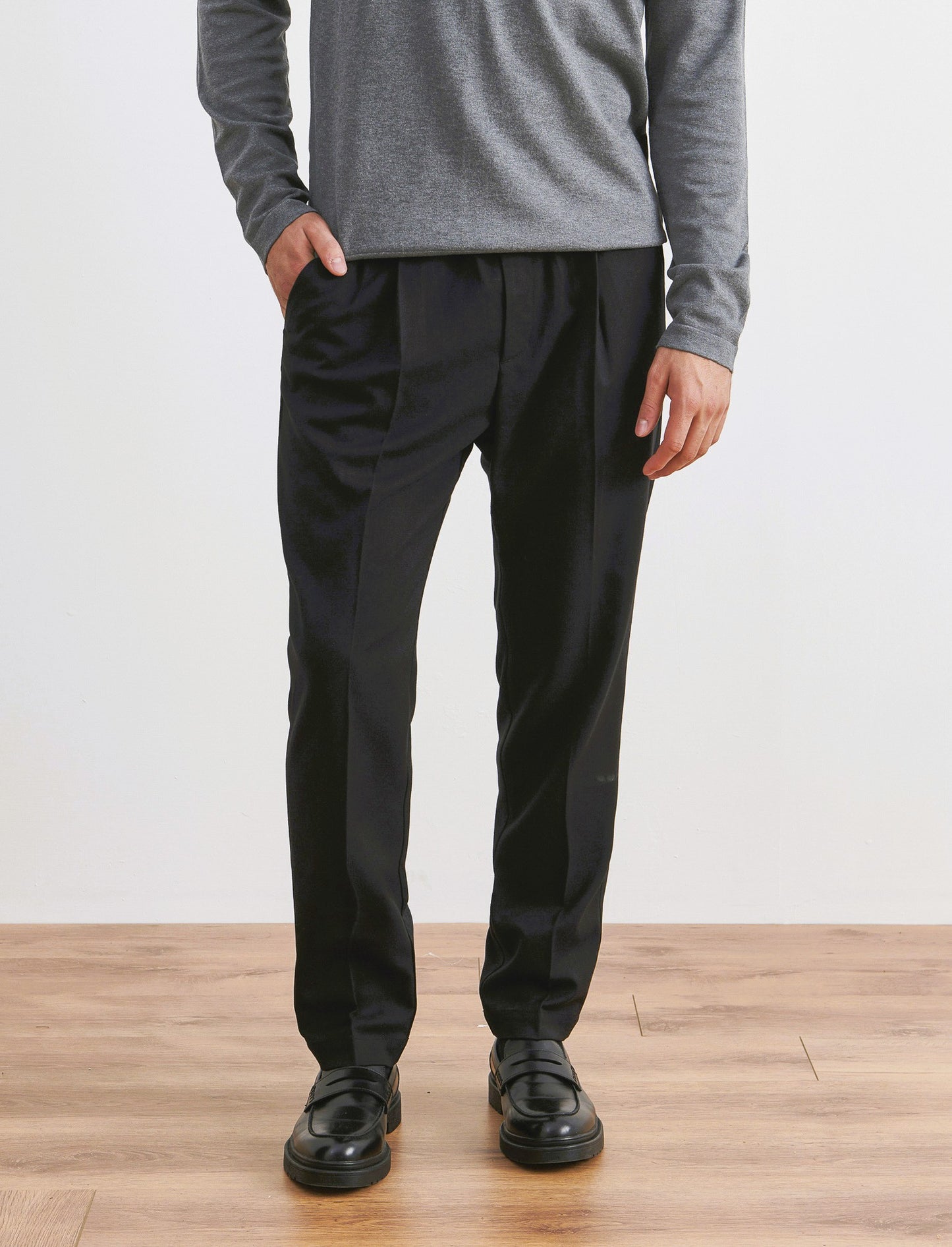 PANTALONI CHINO JOGGER - Nero