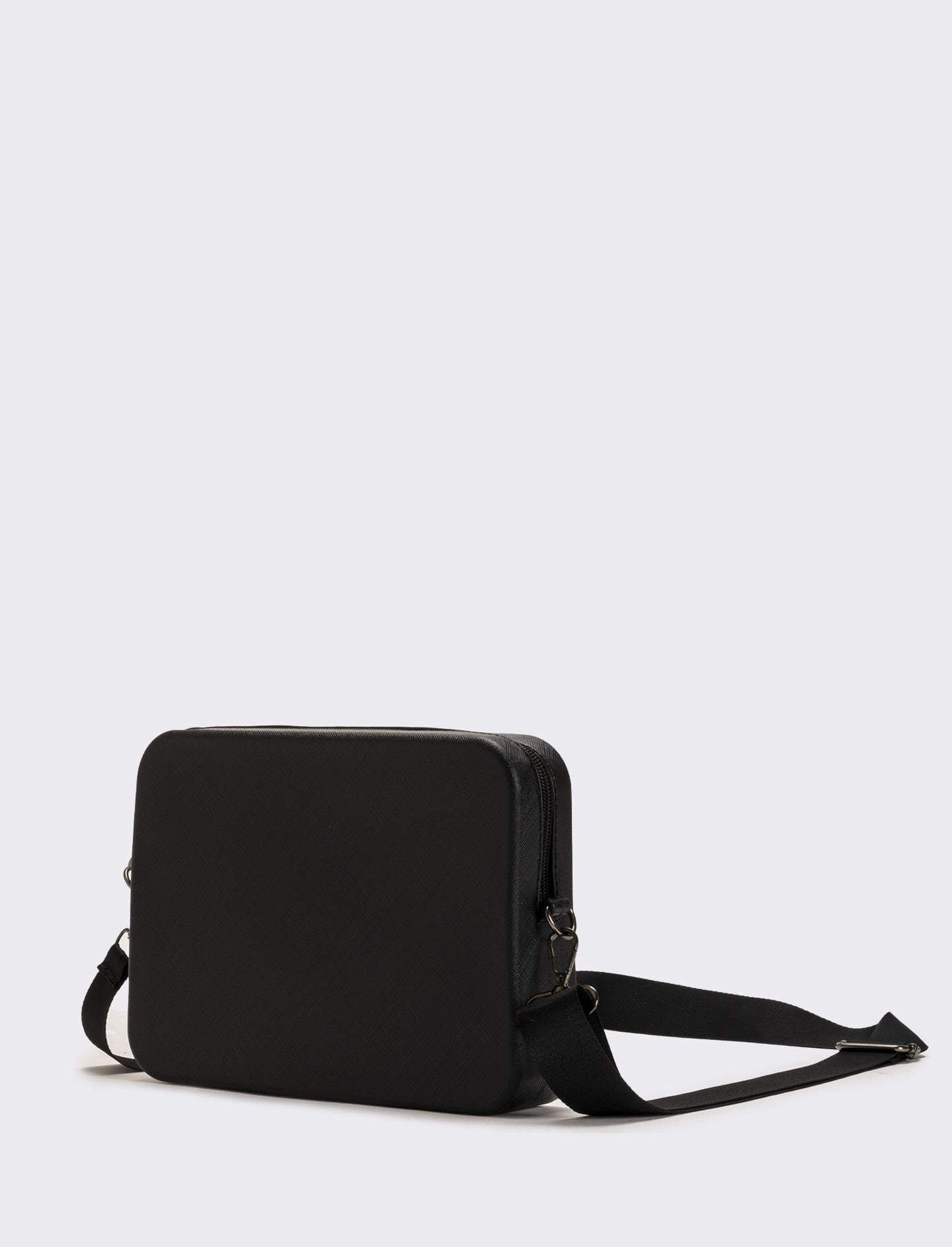 Borsa pochette uomo gommata con stampa saffiano,tracolla e maniglia - Nero