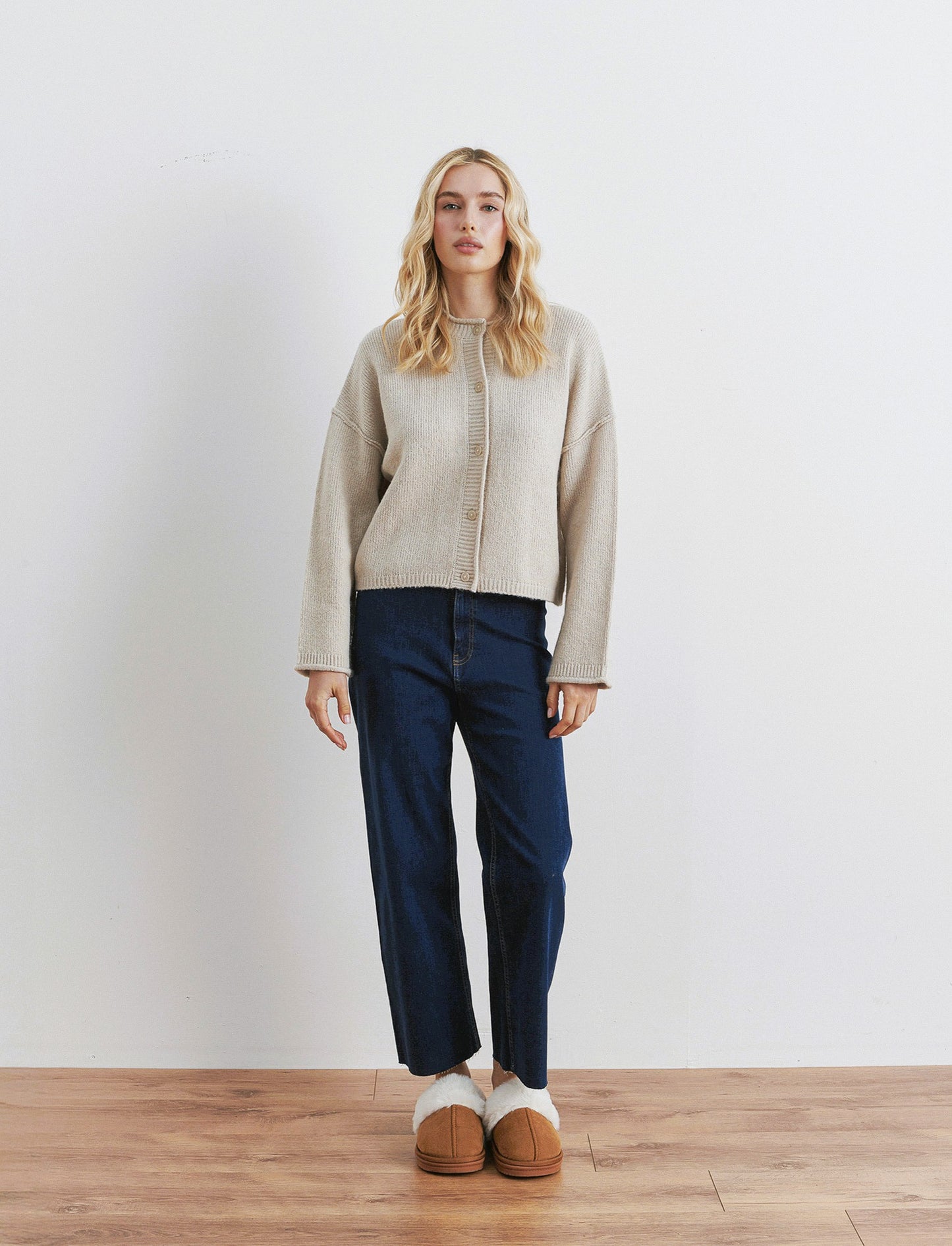 CARDIGAN CON BOTTONI EFFETTO TARTARUGATO - Beige grano