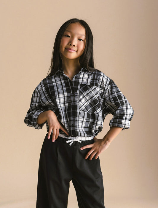 Camicia manica lunga con taschino. - Nero