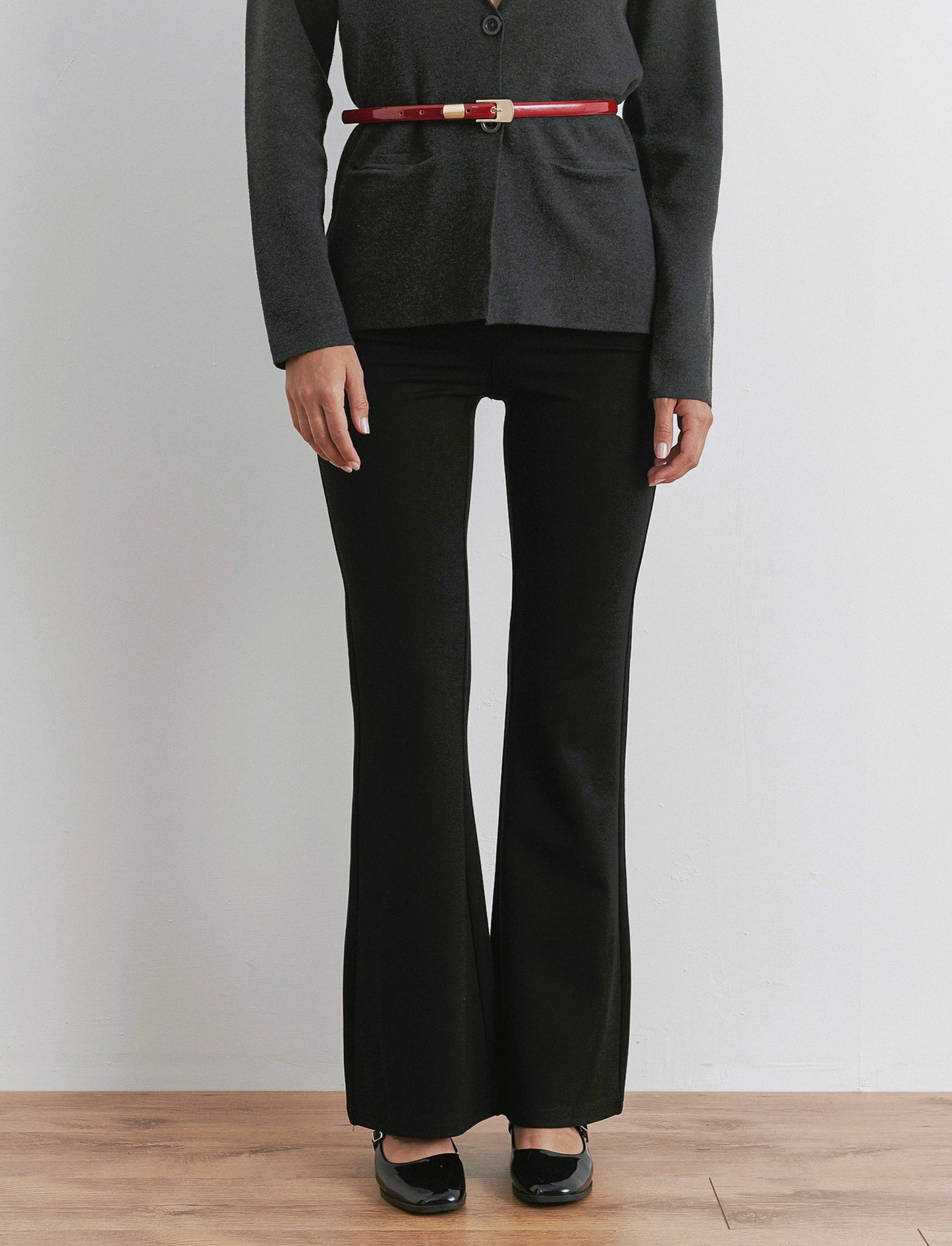 PANTALONE ADERENTE FLARE - Nero