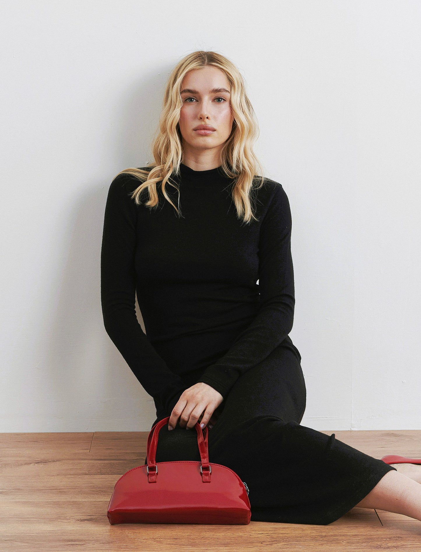 VESTITO LUNGO SVASATO - Nero