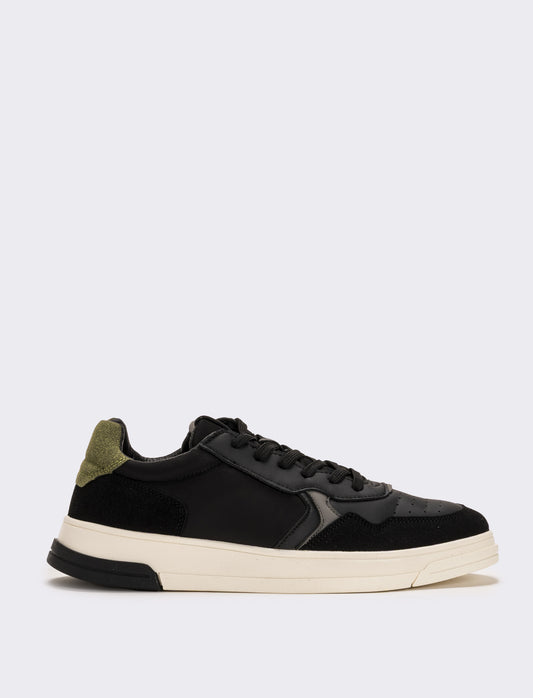 Sneakers con dettaglio sul tallone da uomo - Nero-verde