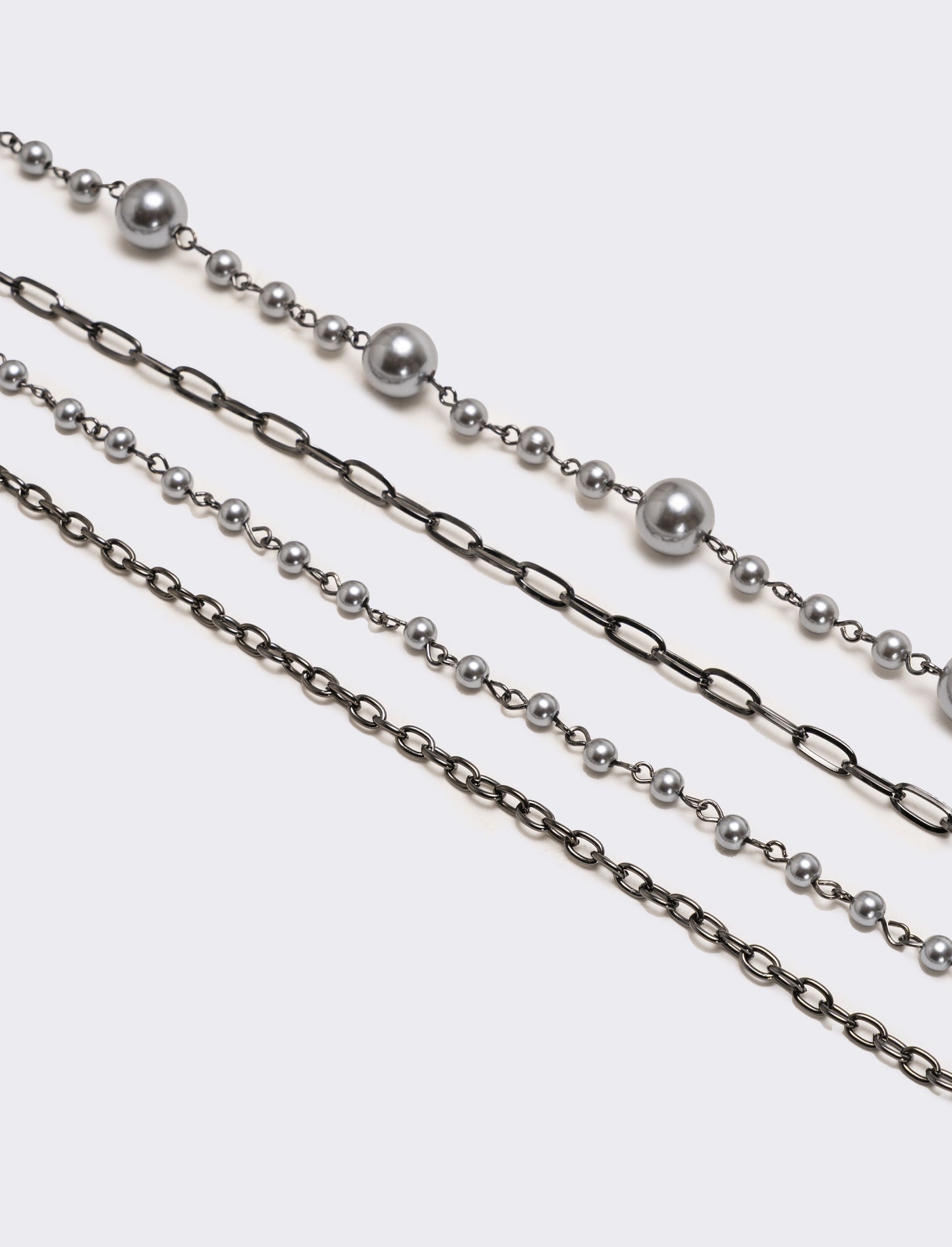 Collana con 4 catene e 2 fili di perle - canna di fucile