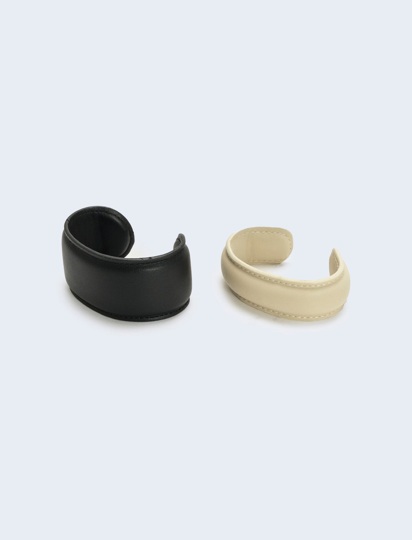 Due bracciali in ecopelle regolabili - Nero