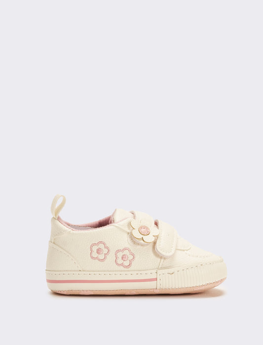 Scarpa con strappi da neonata - Bianco
