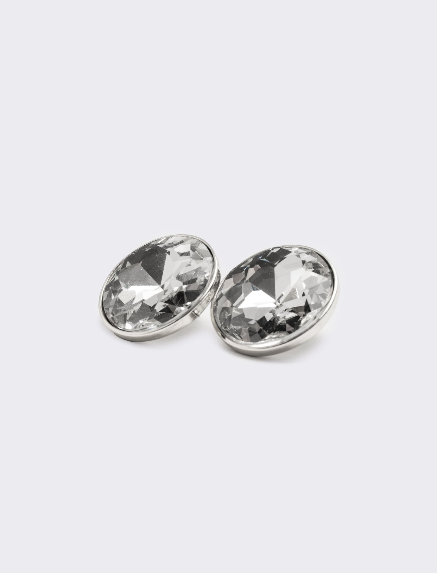 Orecchino bottone con pietra tonda e clips - Argento