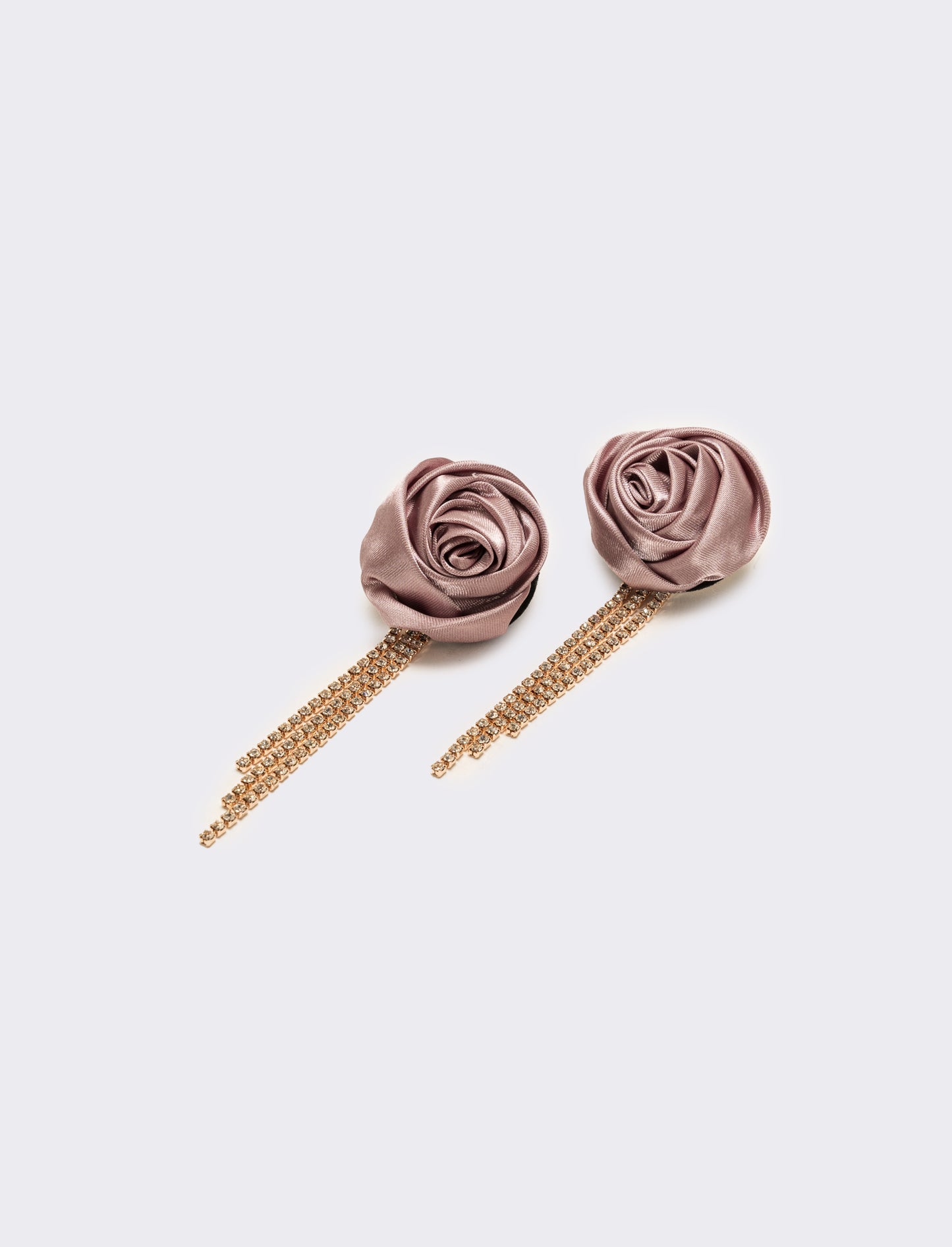 Orecchino con rosa in tessuto e strass - Rosa