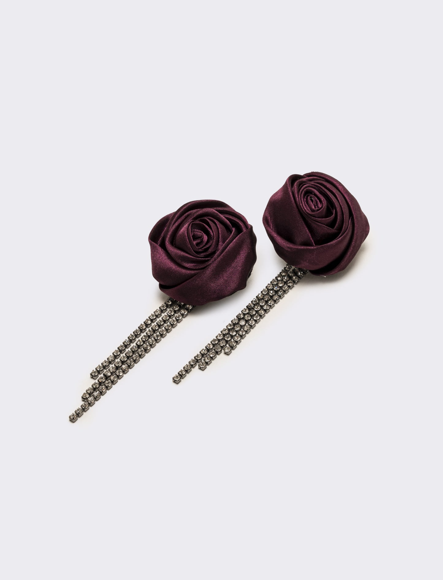 Orecchino con rosa in tessuto e strass - Viola