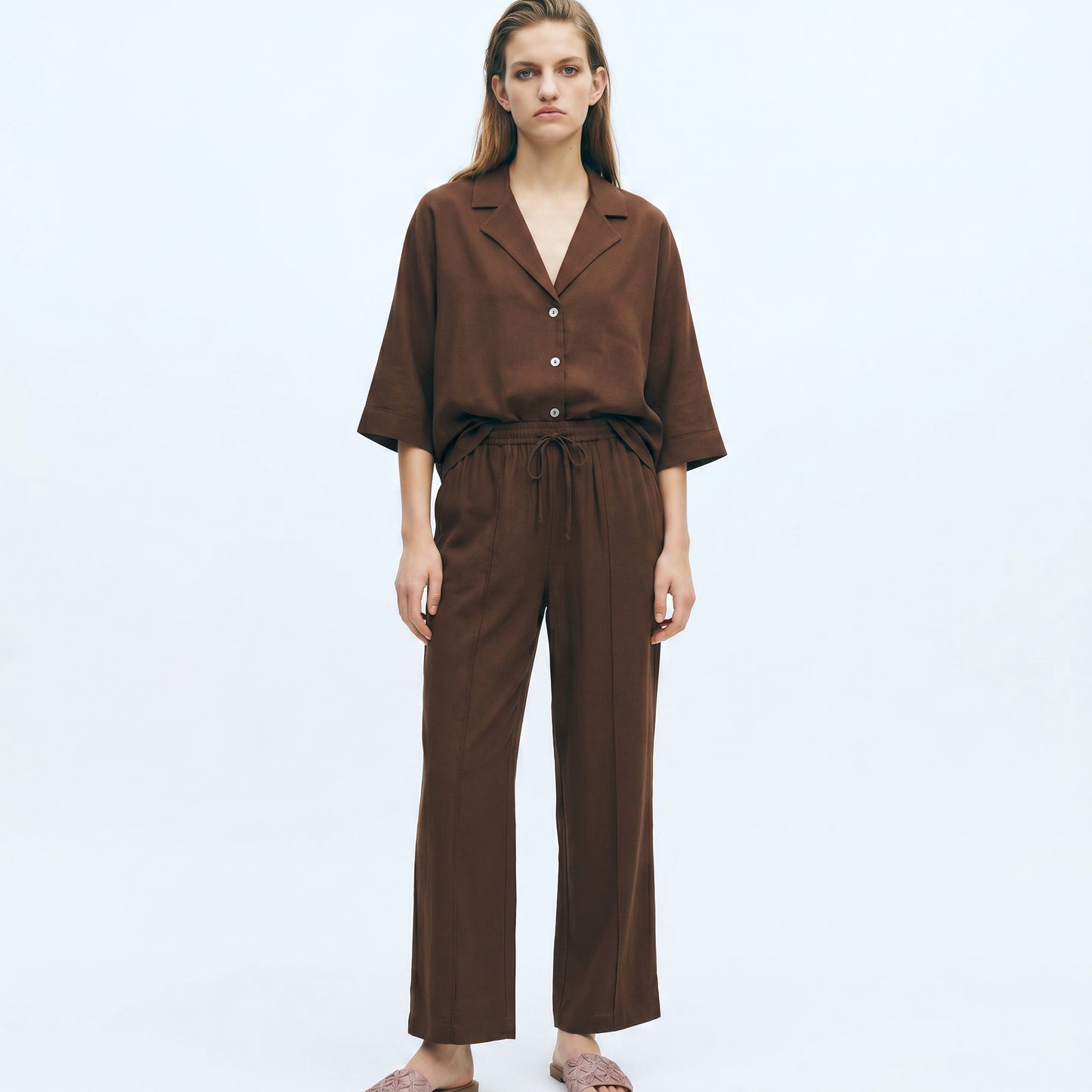 Pantaloni morbidi con coulisse in vita - Marrone tabacco