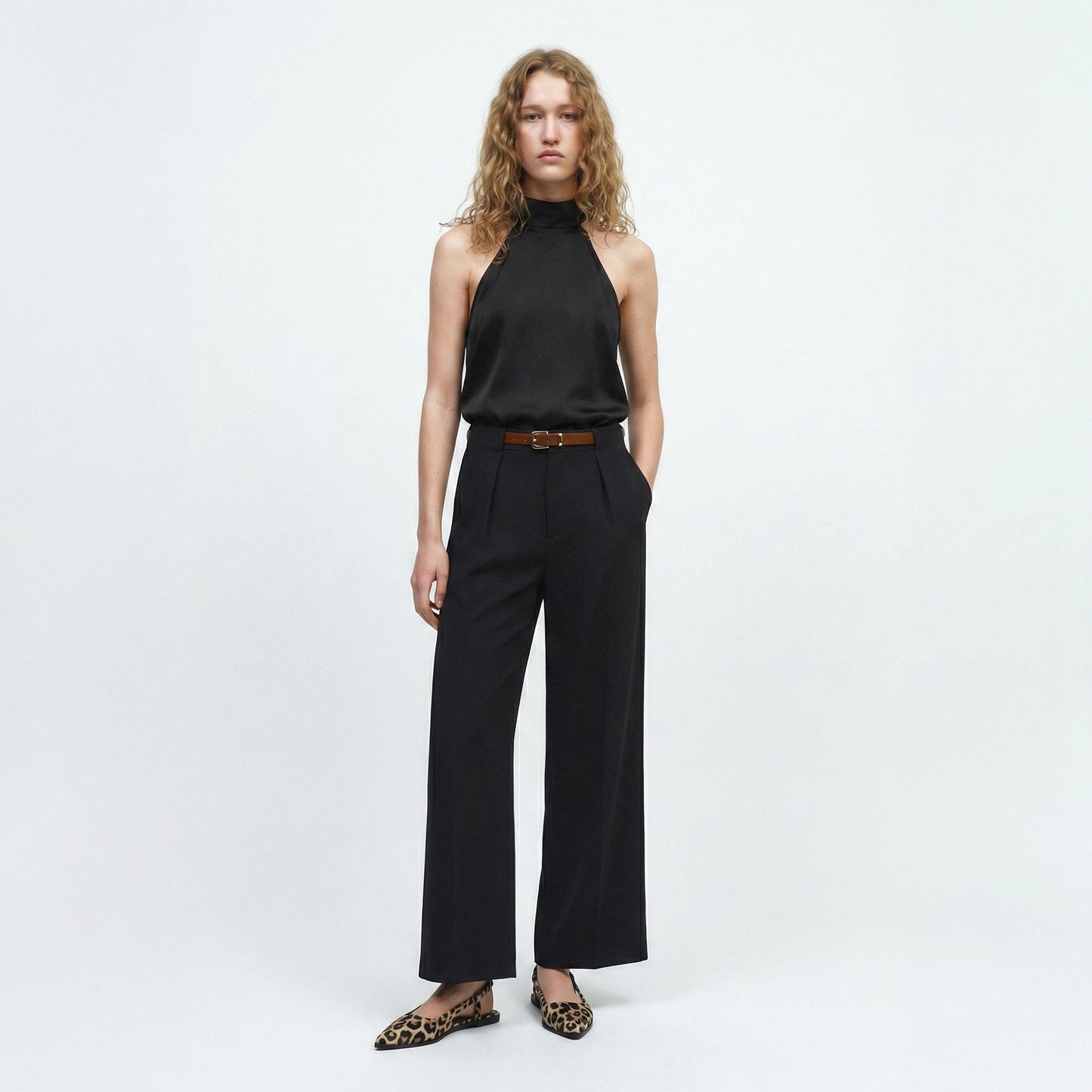 Top scollo all'americana morbido - Nero