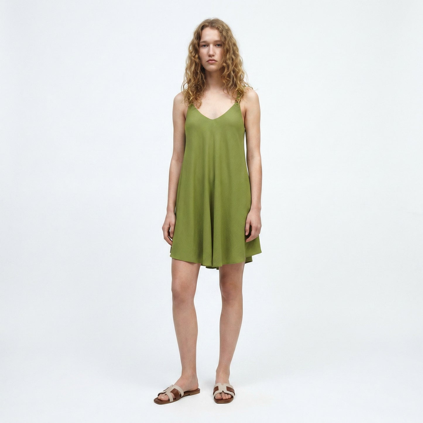 Abito Midi con Bretelle Decorate e Morbido - Verde pistacchio