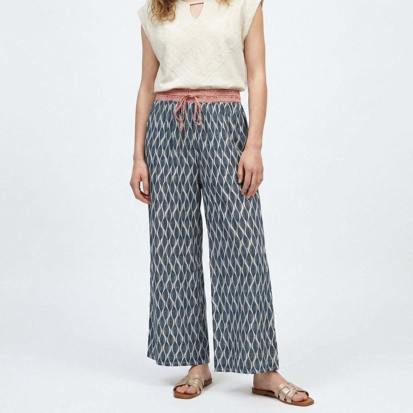 Cropped Pants with Print - Blue