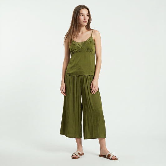 Top con Bretelle Sottili e Pizzo - Verde