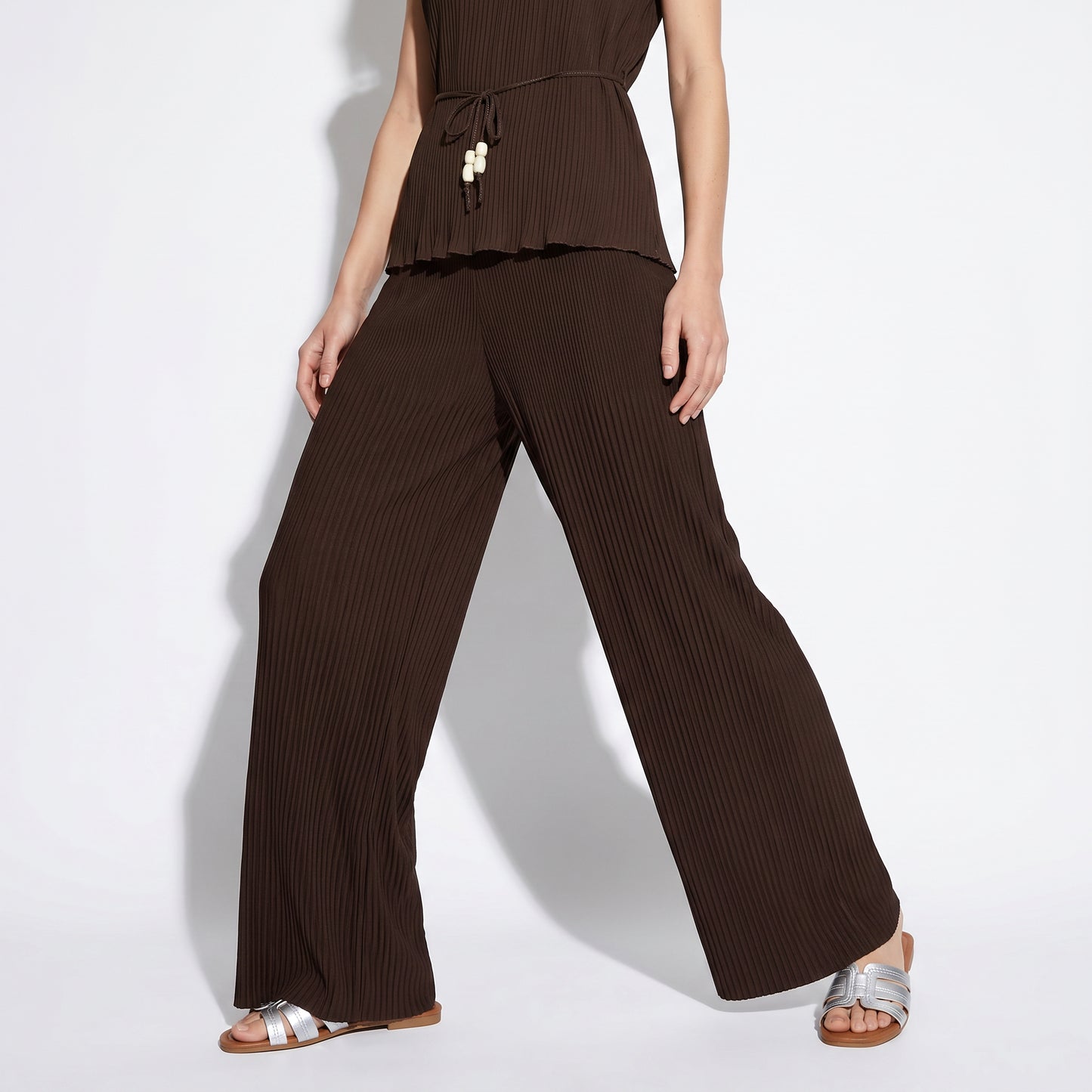 Pleated Soft Ribbed Pants - Brown