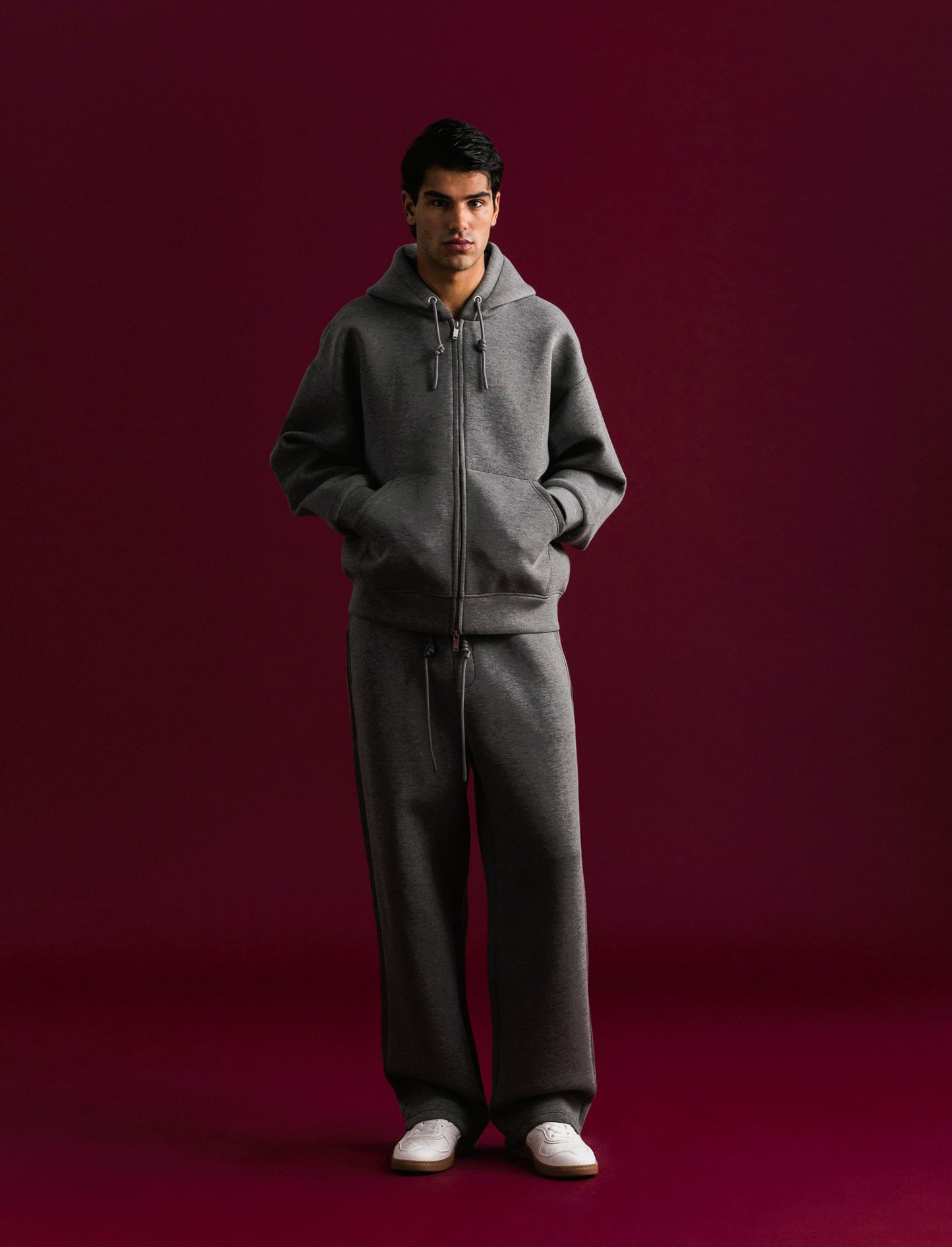 PANTALONI JOGGER IN TESSUTO TECNICO RELAXED STRAIGHT FIT - Grigio mel.