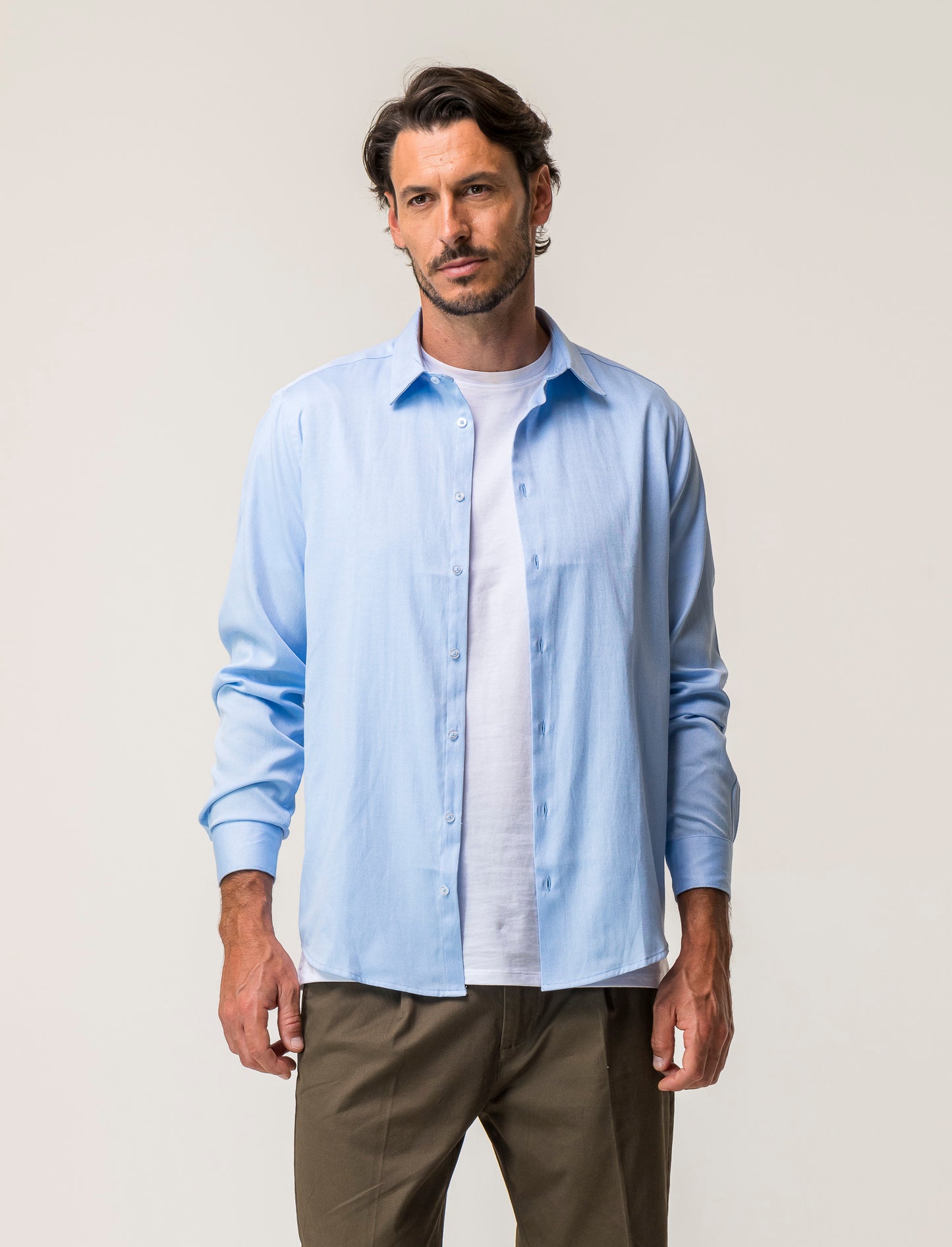 Classic Oxford Cotton Shirt with French Collar and Buttoned Cuffs - Sky blue