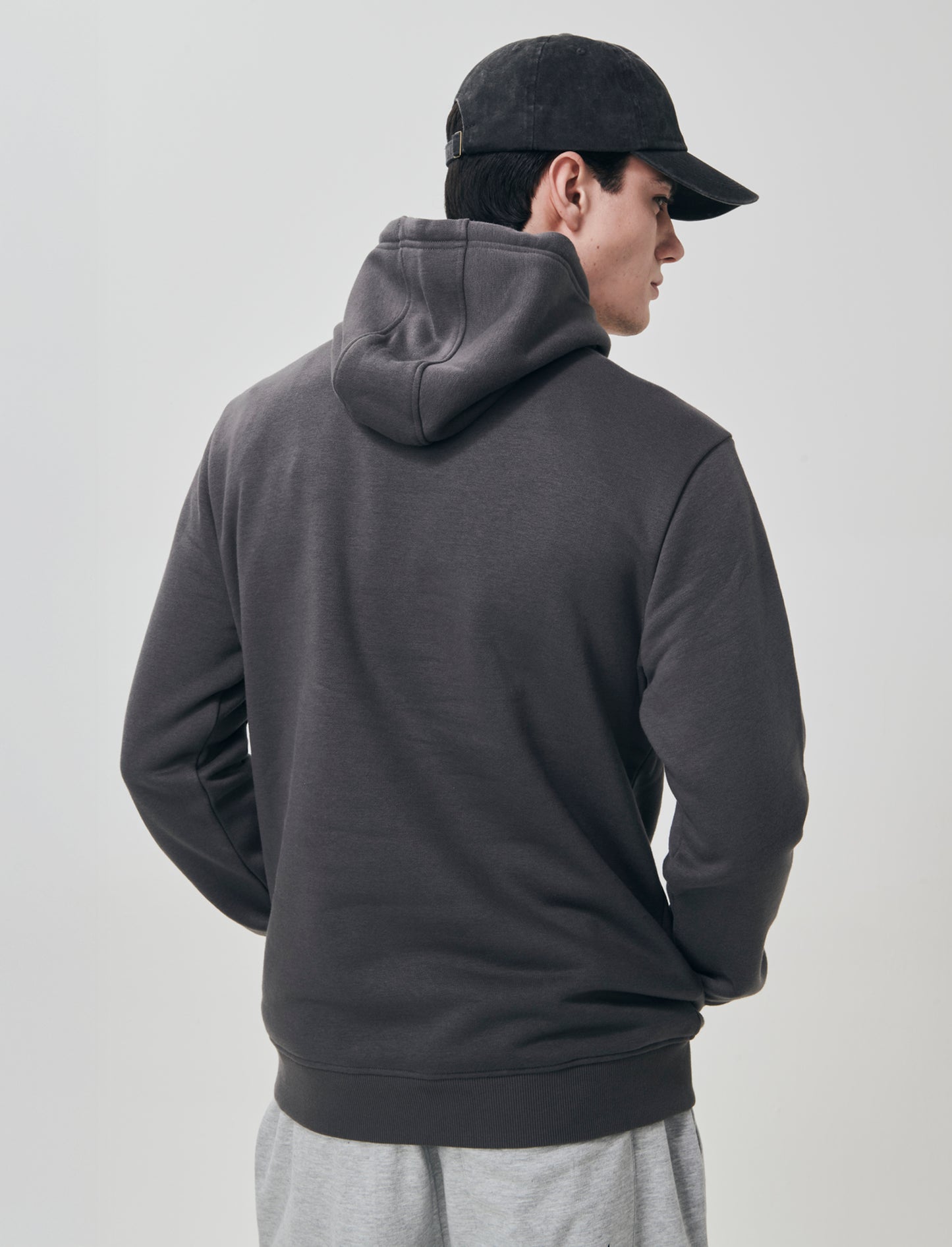 FELPA CON CAPPUCCIO STAMPA E RICAMO - Grigio piombo
