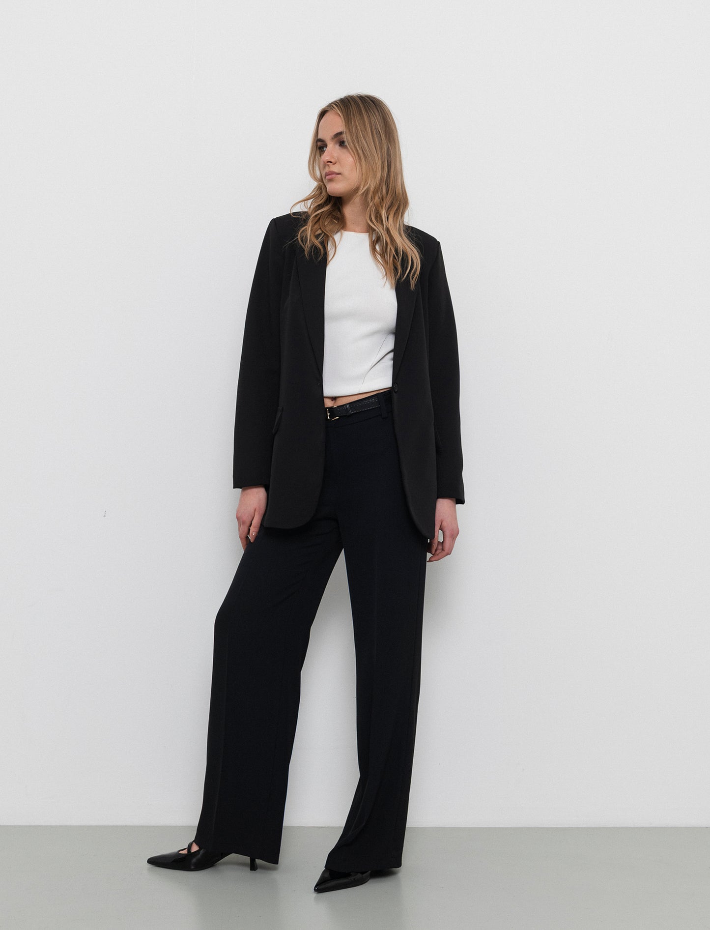 Pantalone palazzo con cintura - Nero