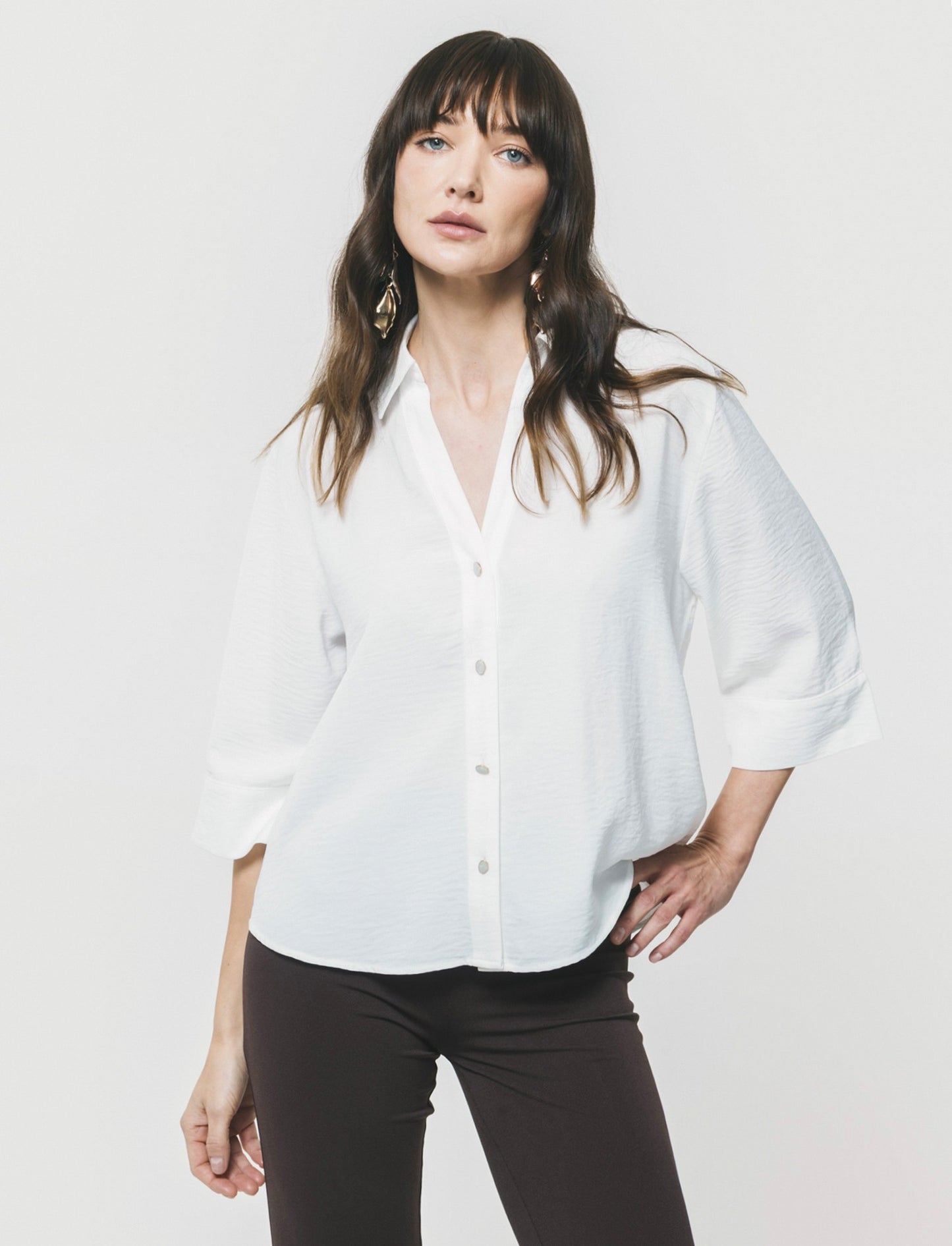 CAMICIA BASICA CON MANICHE A 3/4 - Bianco latte