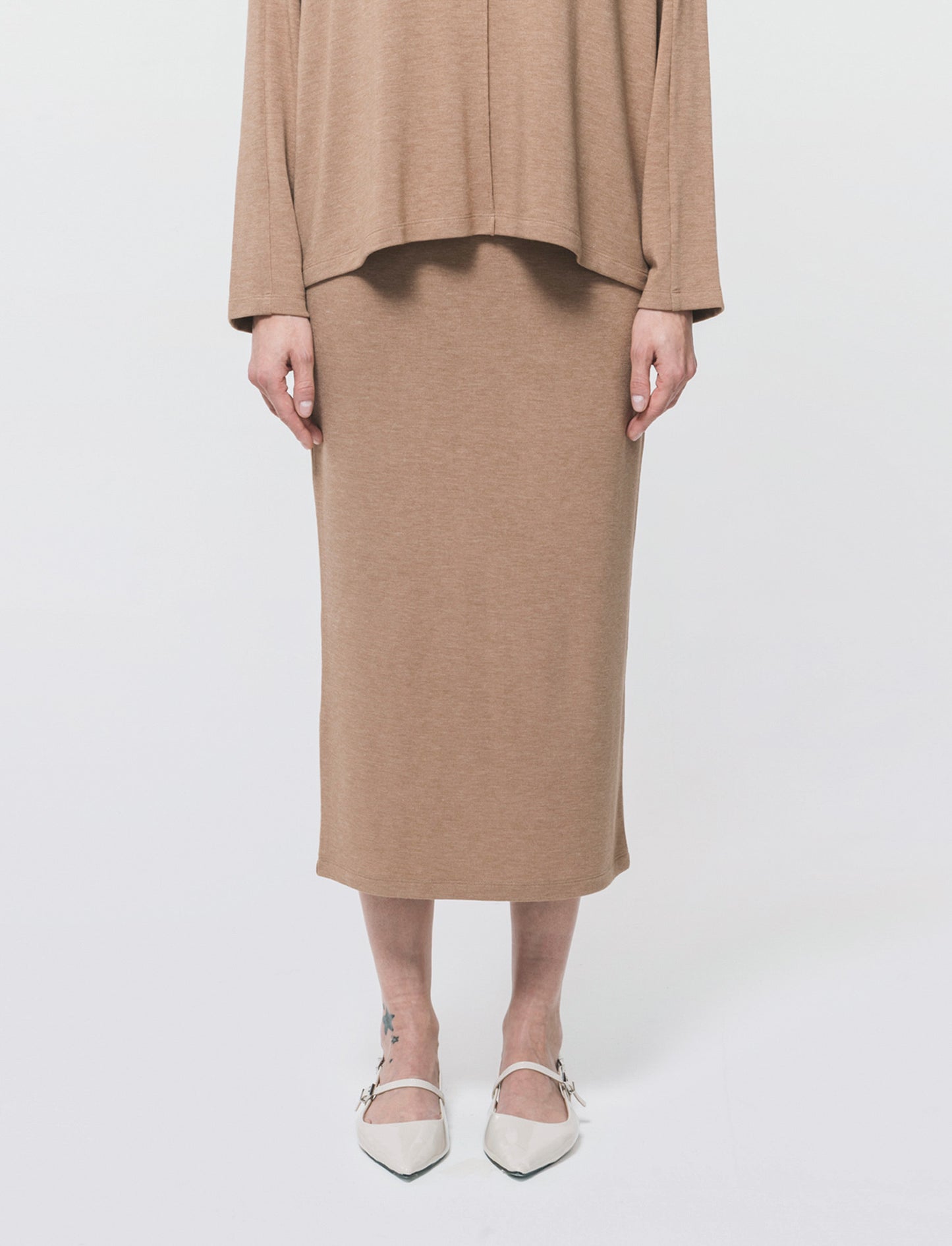 Gonna a tubino con elastico e spacco - Cammello