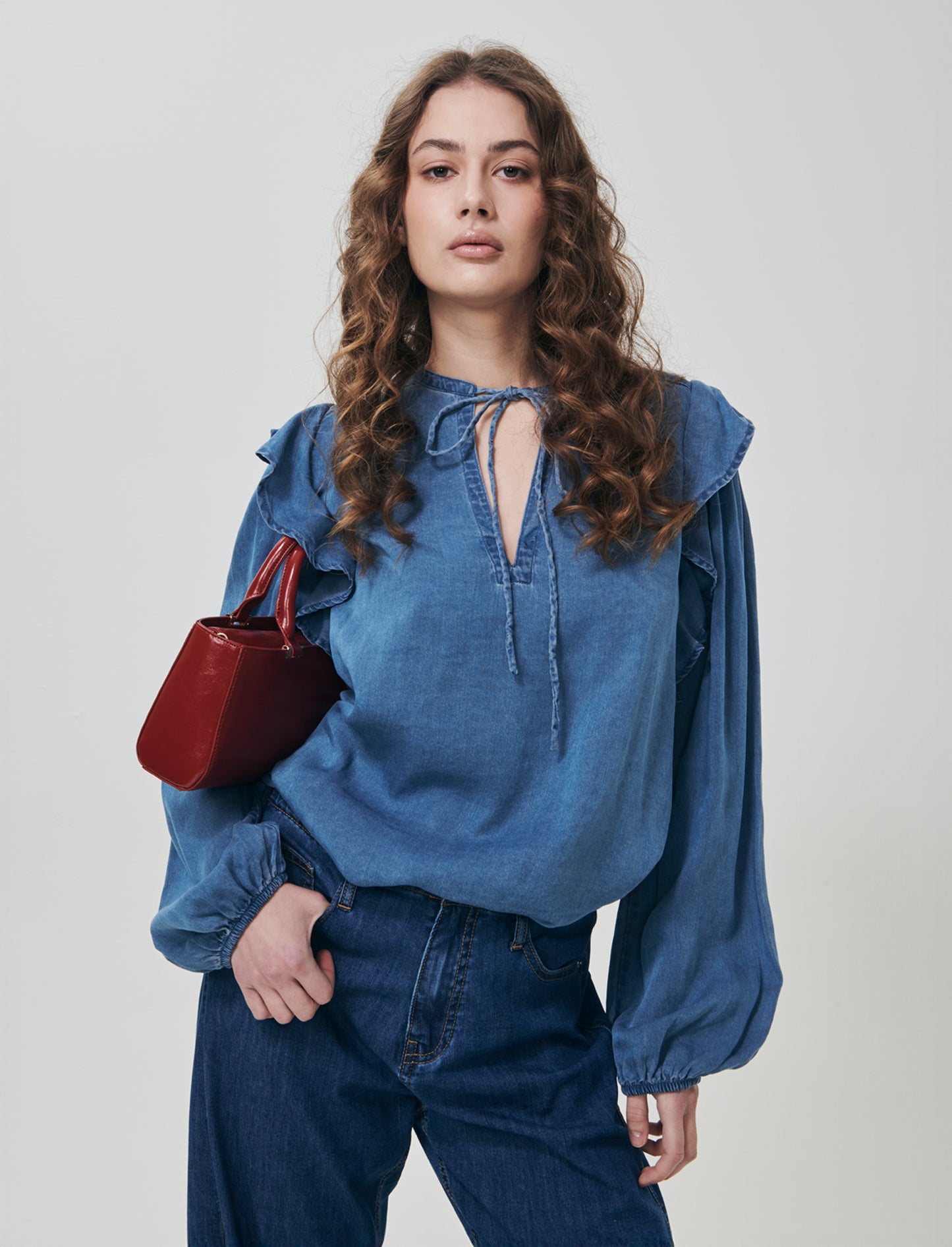 Blusa Manica Lunga con Scollo a V e Rouches - Denim