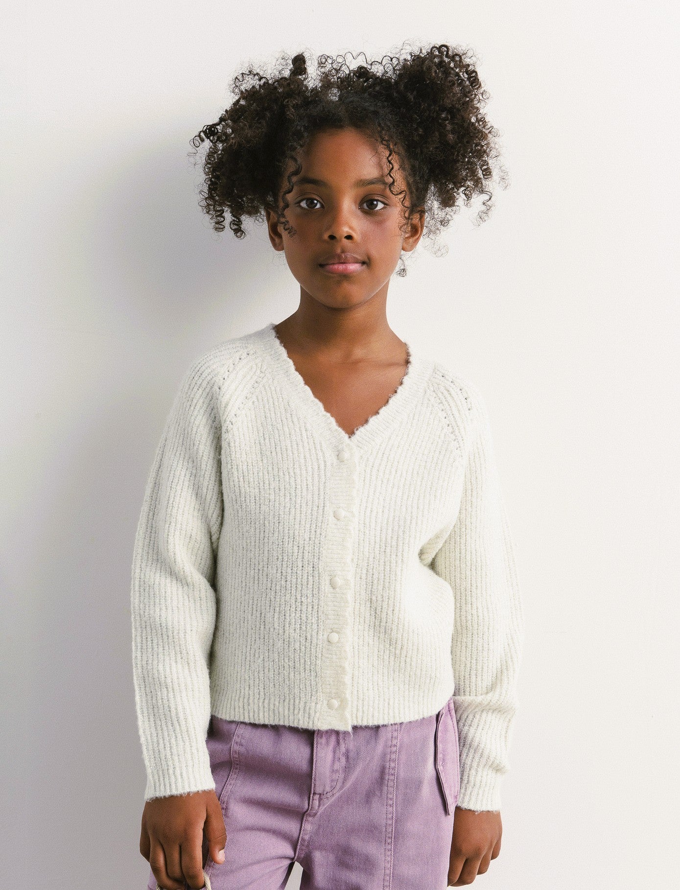 Cardigan manica raglan in morbida maglieria con filato metallizzato. - Bianco sporco