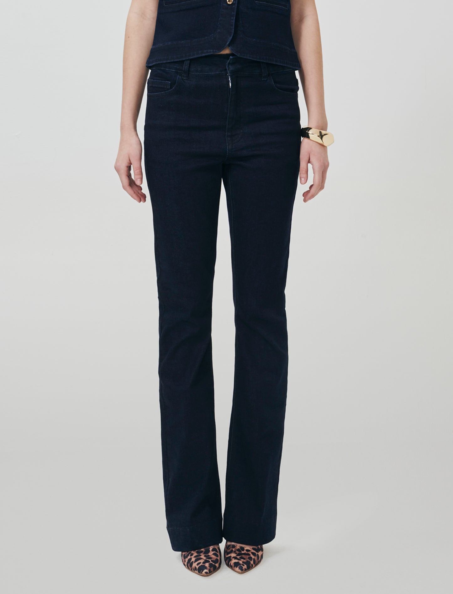 Jeans a Zampa Vita Alta con Tasche - Denim