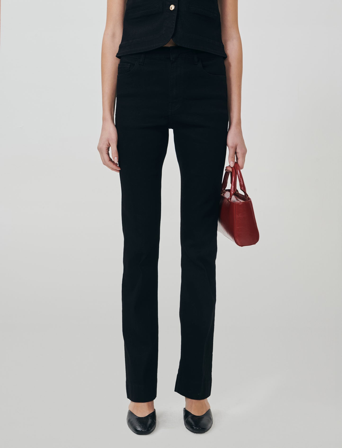 Jeans a Zampa Vita Alta con Tasche - Nero