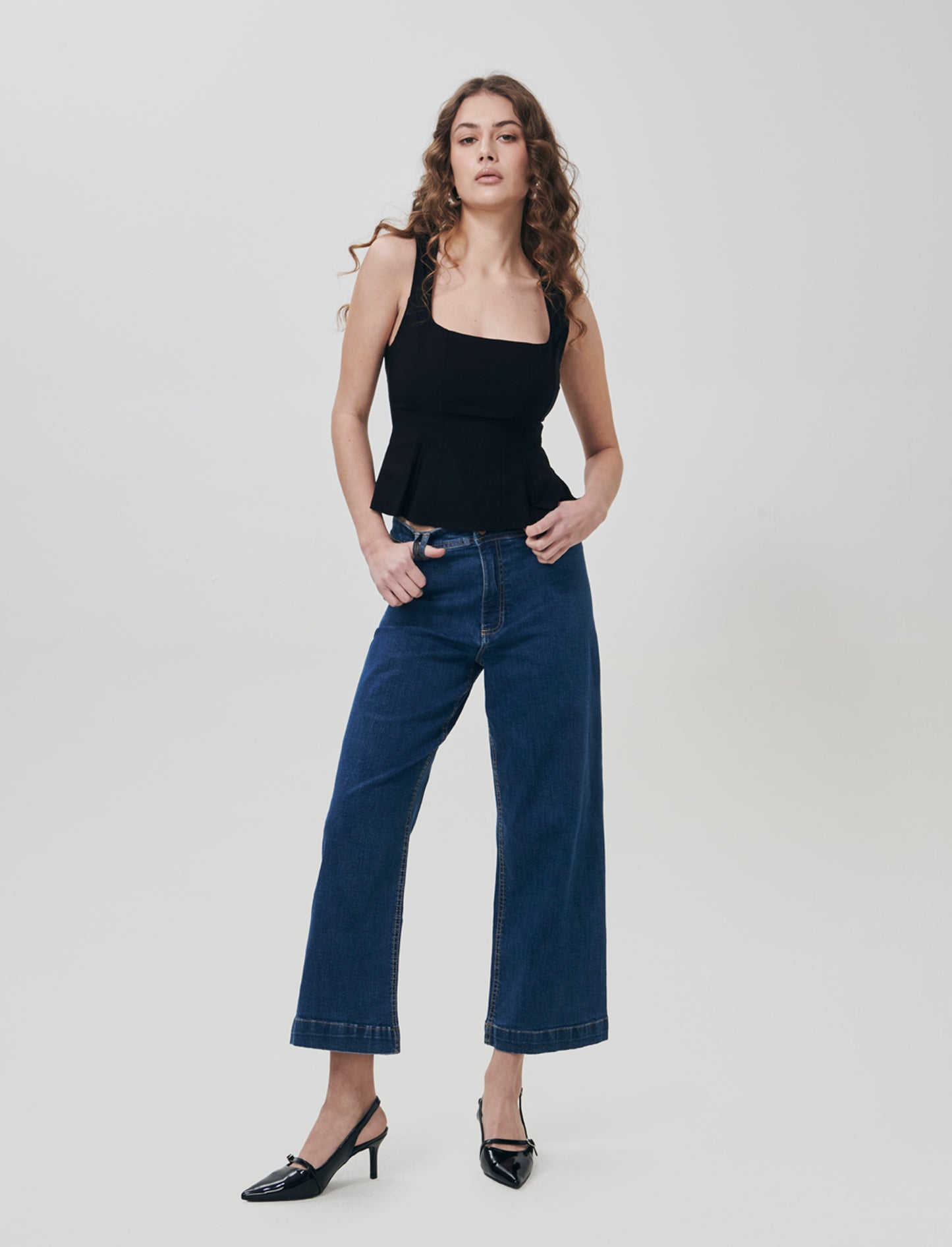 Wide Leg Crop Jeans - Blue