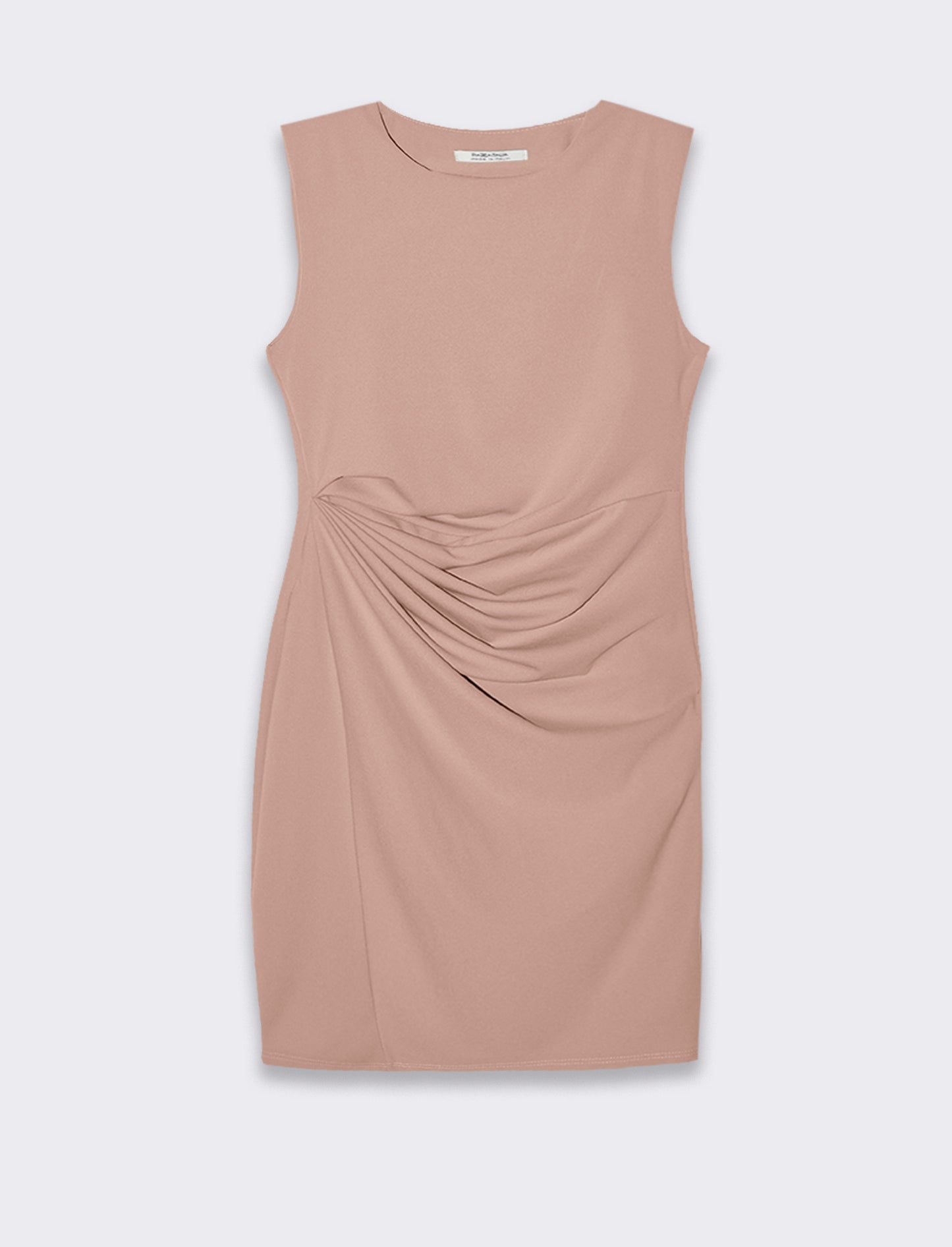 Vestito in tessuto elastico, arriccio sul fianco. - Rosa