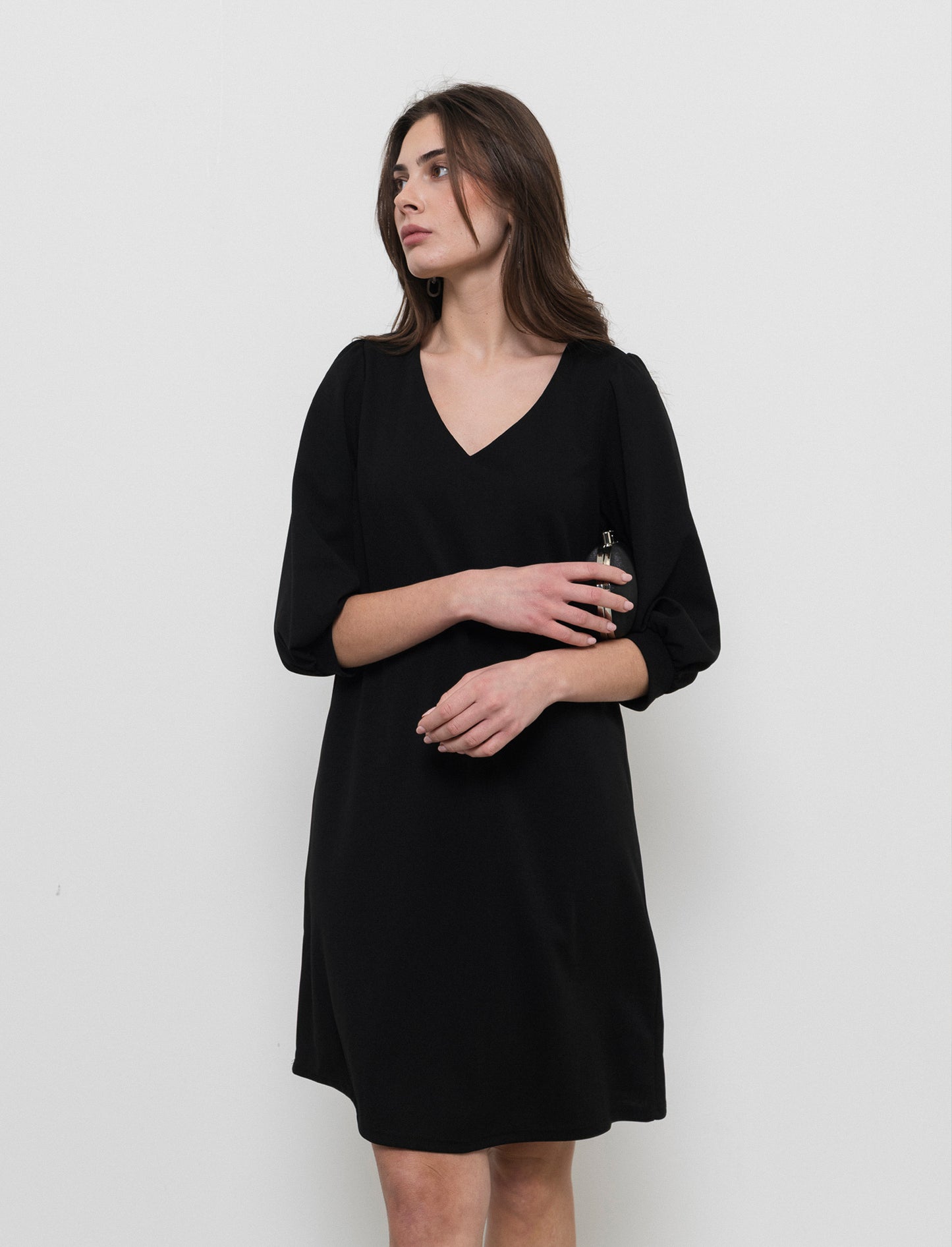 Vestito con maniche a sbuffo 3/4 e scollo a V - Nero