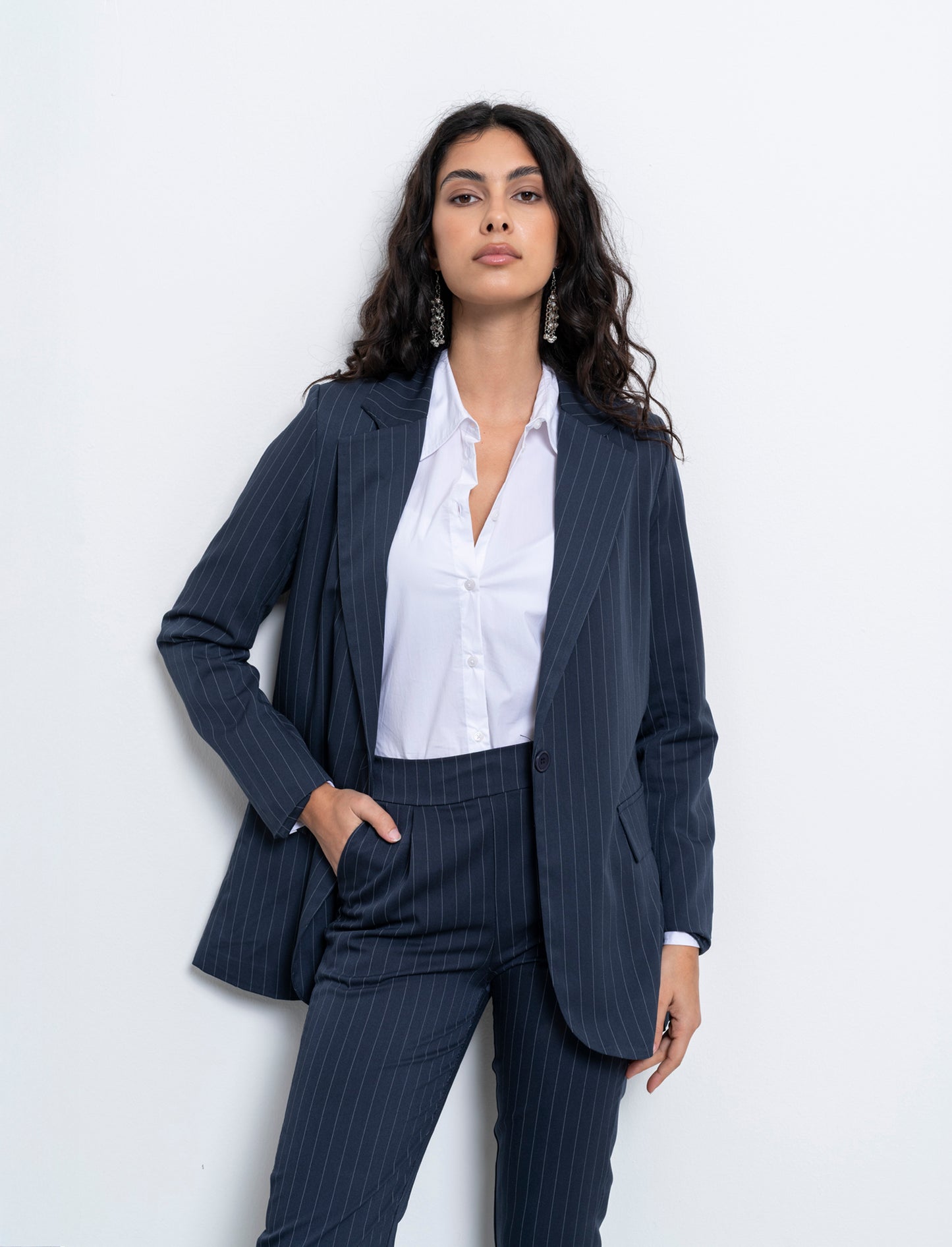 blazer in tessuto rigato con bottone sul davanti - Blu