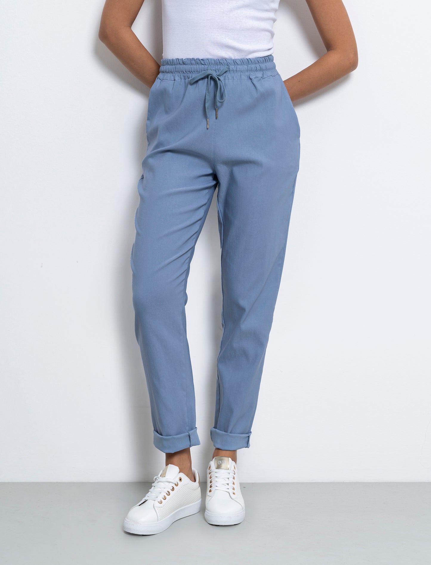 Pantalone in tessuto elasticizzato con coulisse in vita - Denim