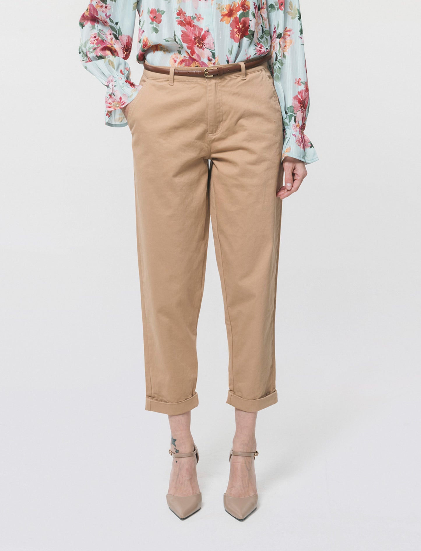 Pantalone Chino con Cintura e Risvolti - Cammello