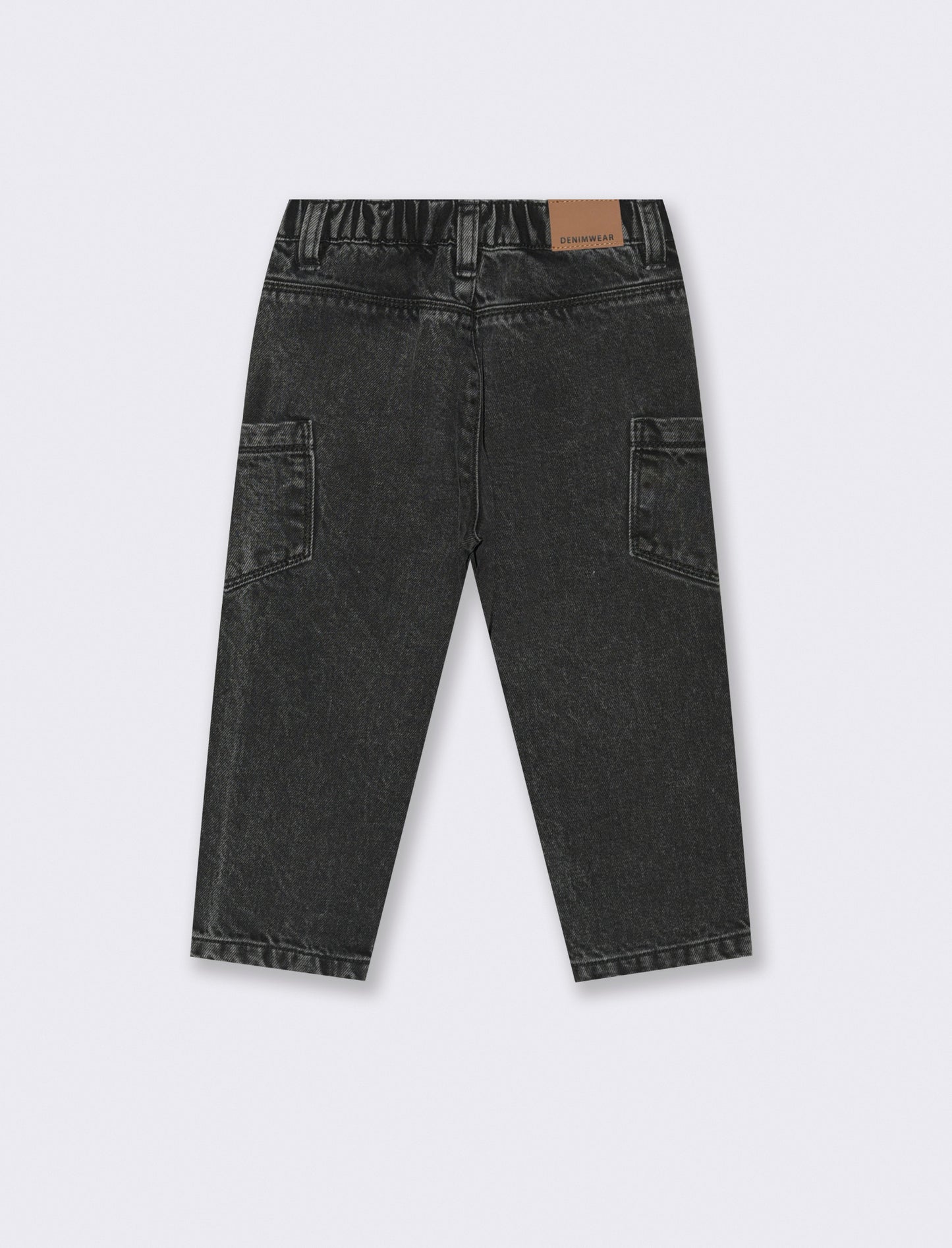 Jeans ampio con tasche - Nero