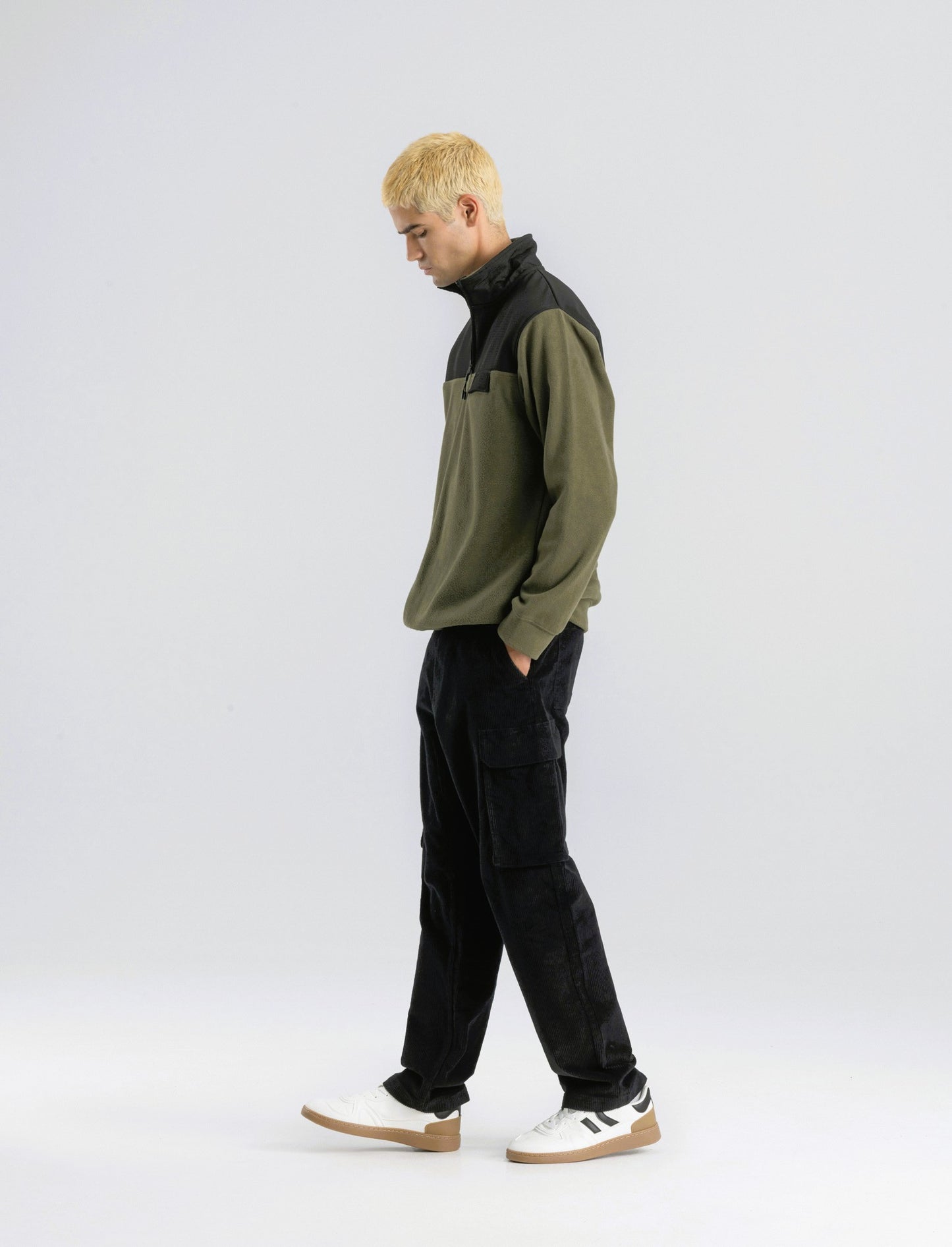 PANTALONI CARGO IN VELLUTO STRAIGHT FIT - Nero