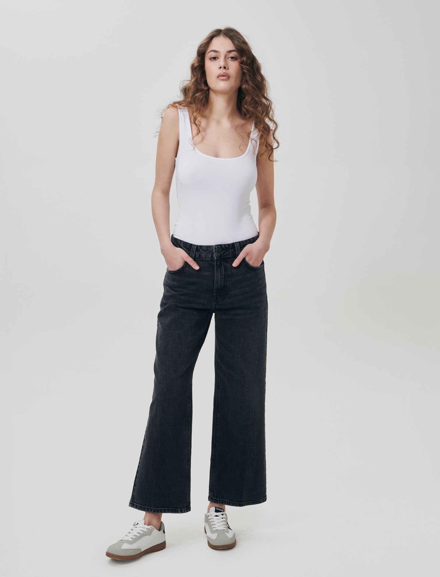 Ankle Length Straight Leg Jeans - Black