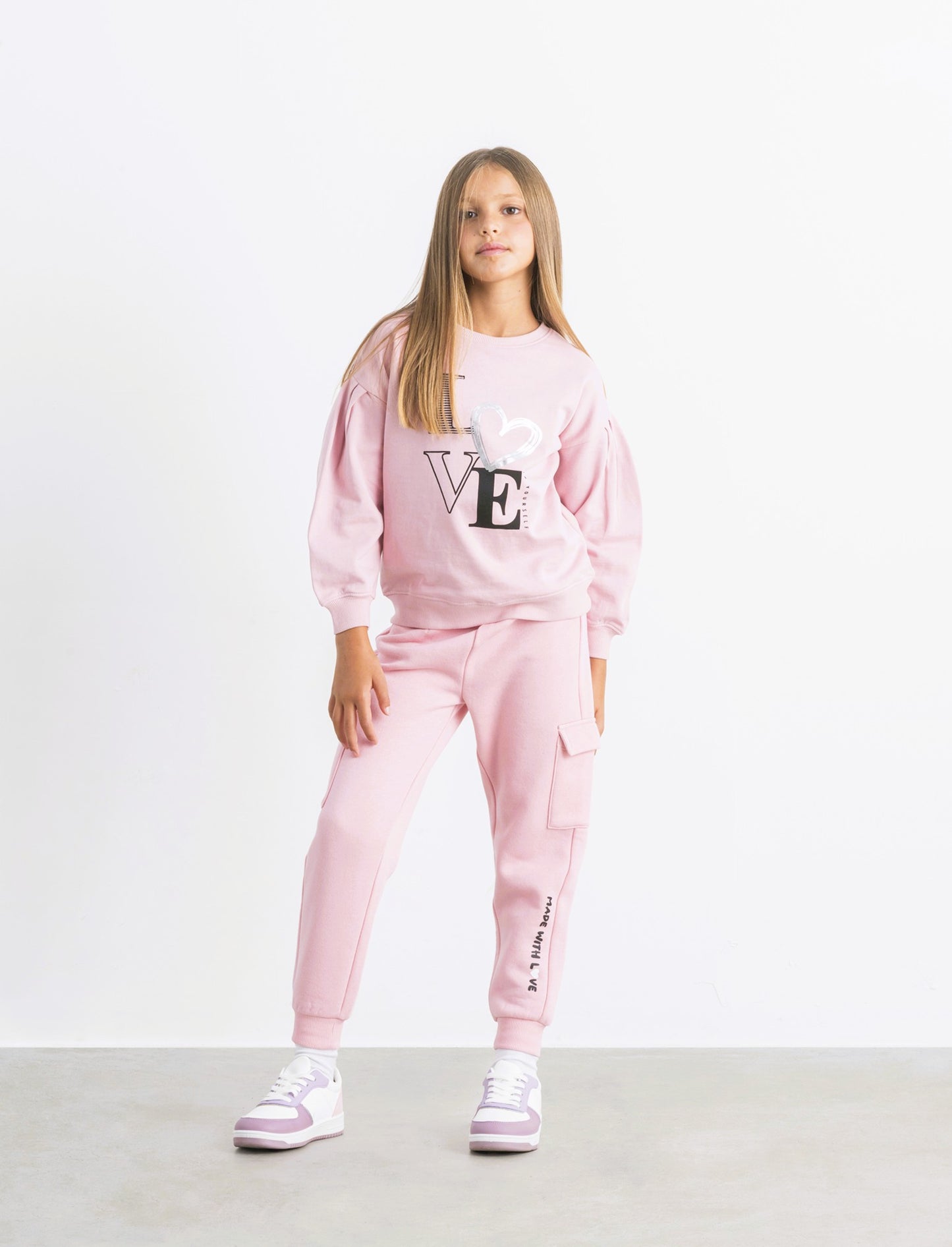 Pantaloni in felpa con tasconi. - Rosa