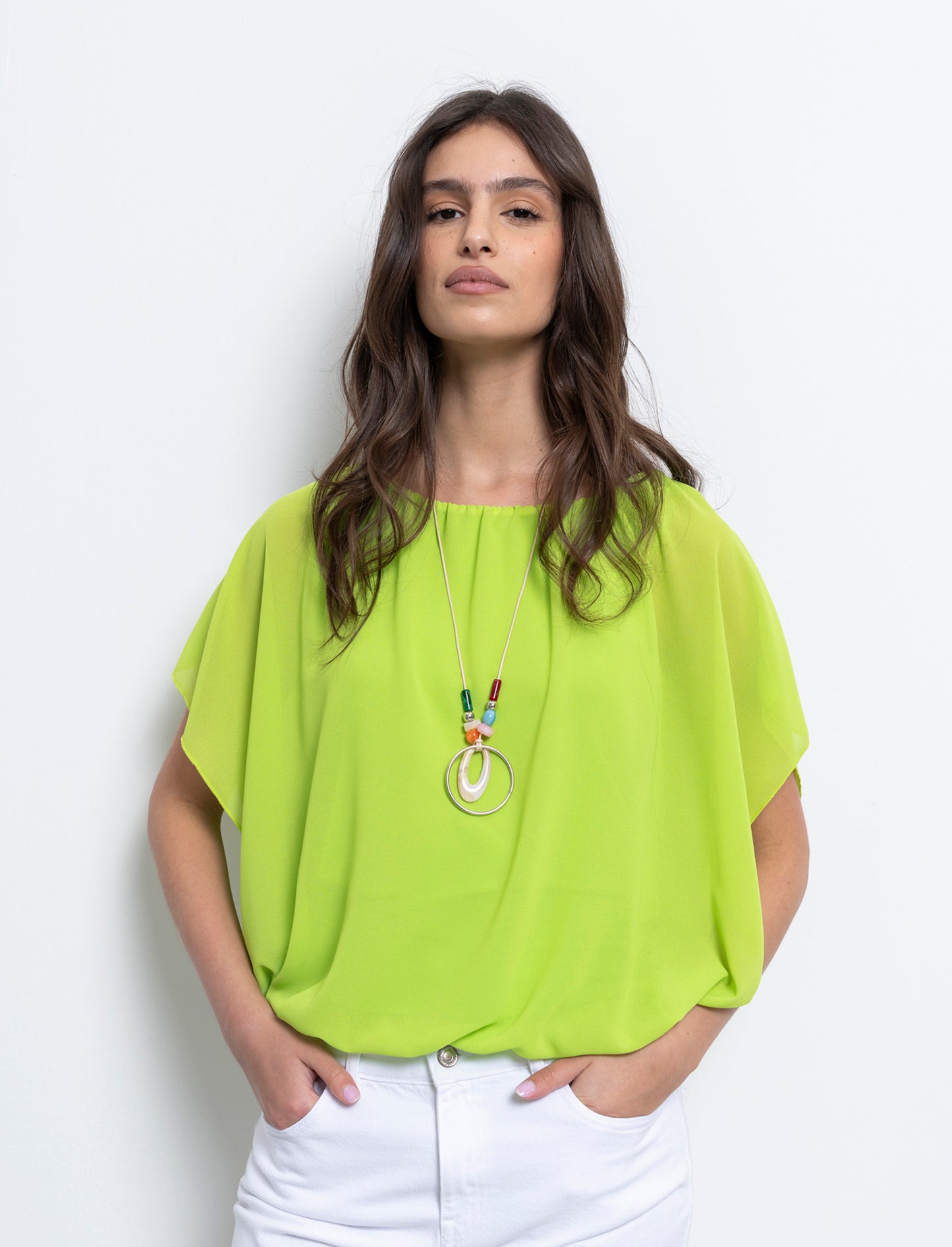 Casacca smanicata in tessuto leggero con collana - Verde