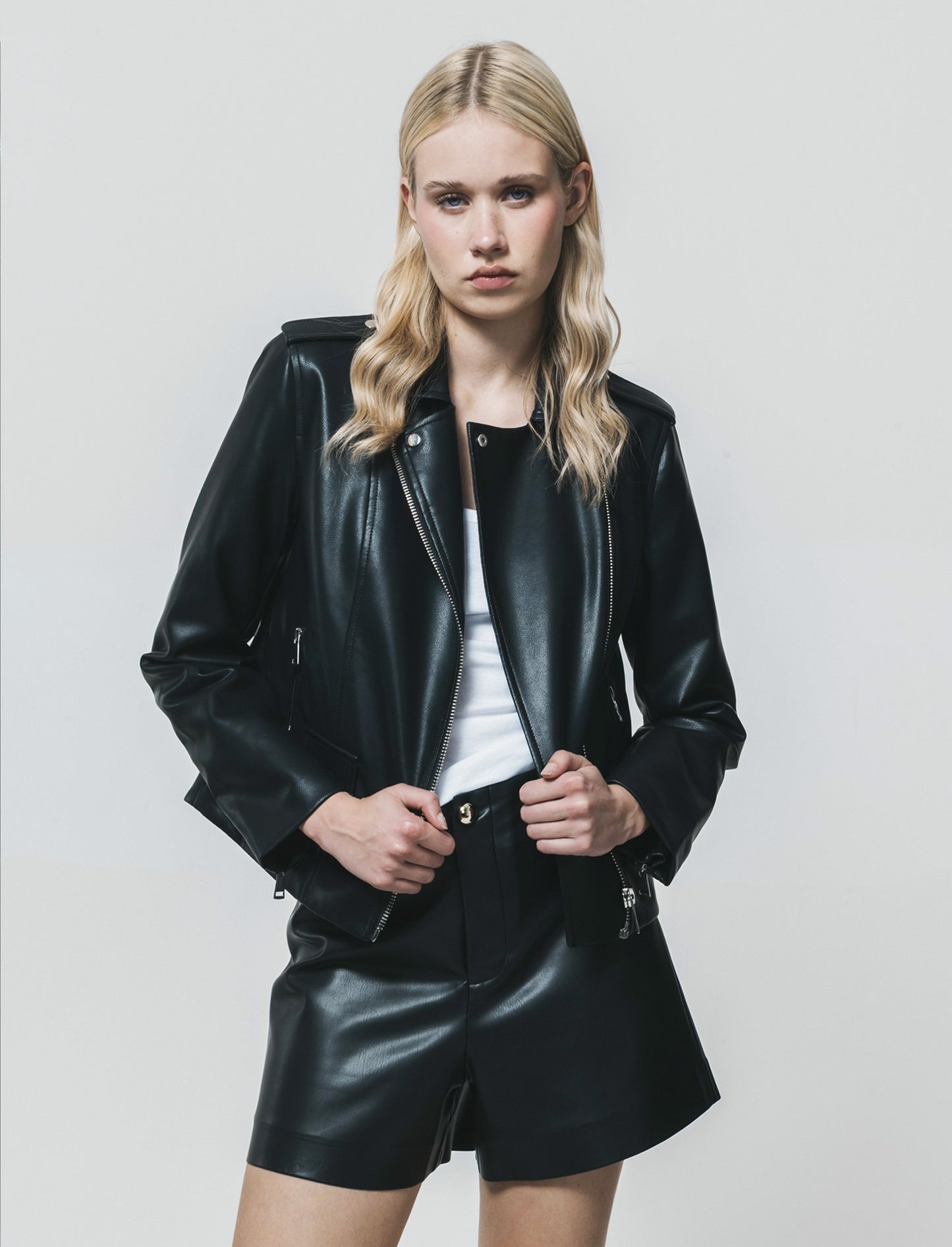 High-Waisted Faux Leather Fabric Shorts - Black