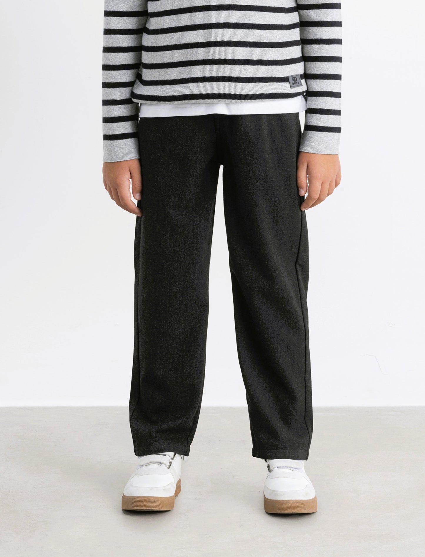 Pantalone con pence. - Grigio