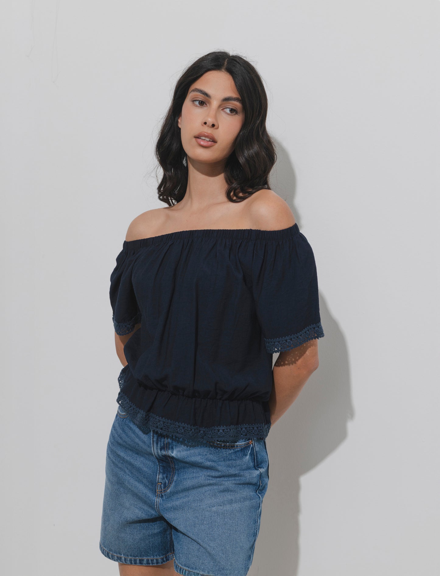 T-shirt con pizzo da donna - Blu
