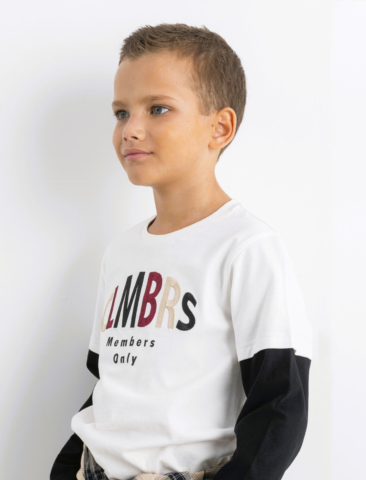 T-SHIRT FINTA MEZZA MANICA - Bianco latte