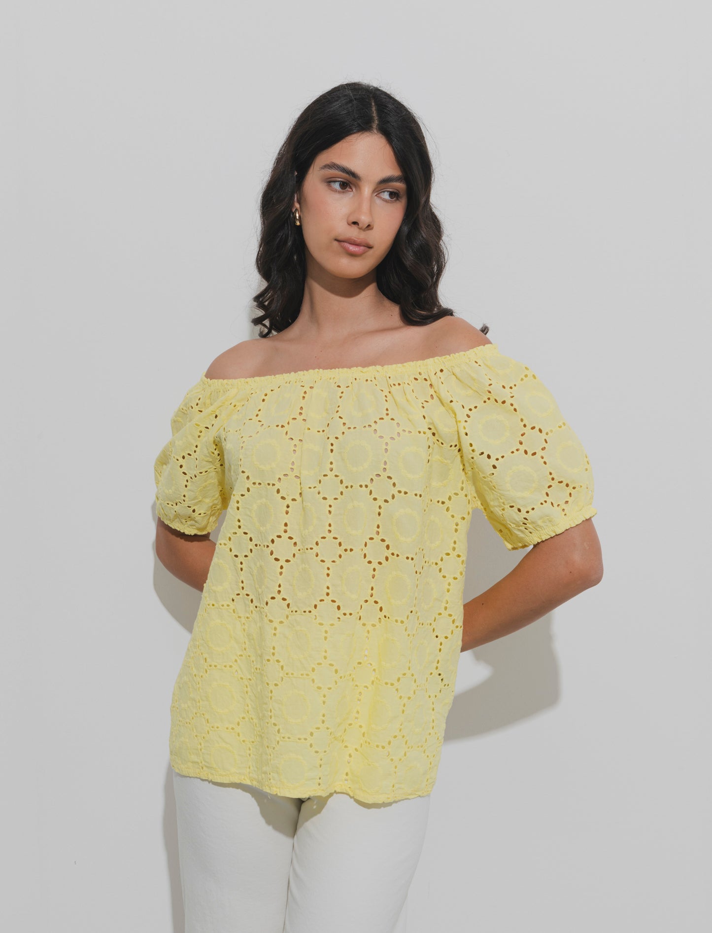 T-shirt in pizzo sangallo - Giallo