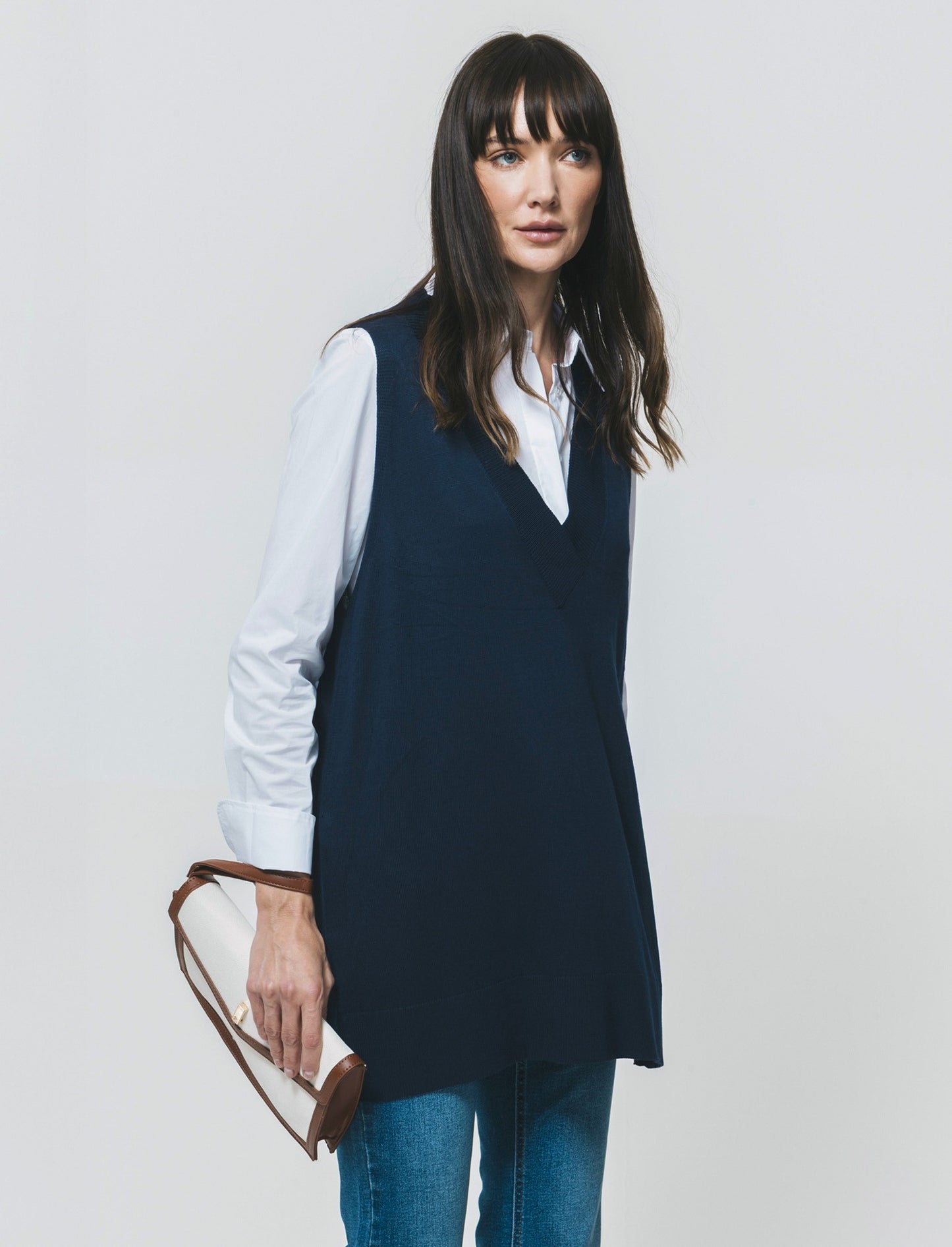 Long vest with V-neck and side slits - Blue