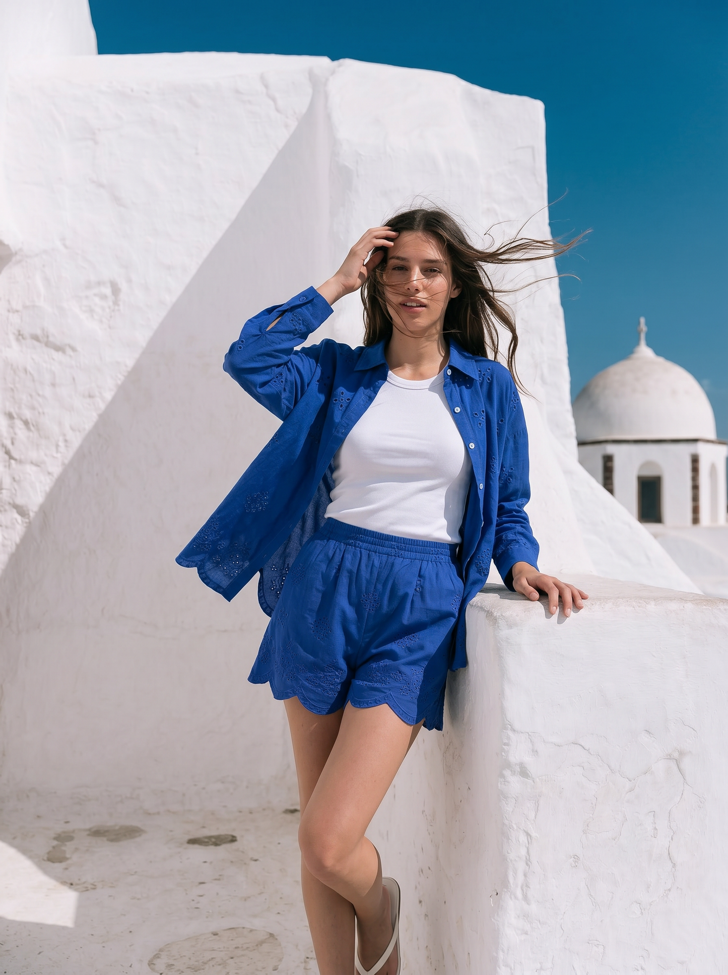 Camicia in pizzo con manica a campana - Royal