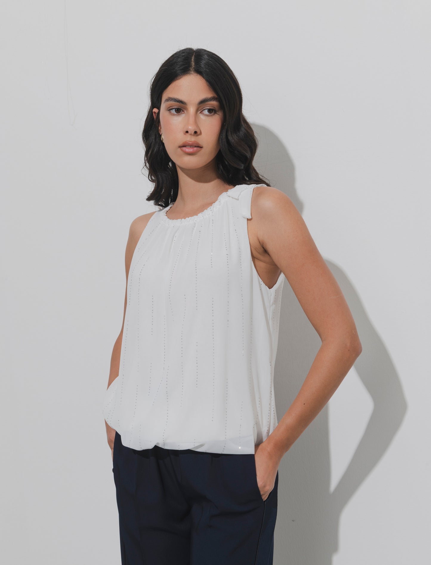 Top in fantasia con tessuto leggero - Bianco