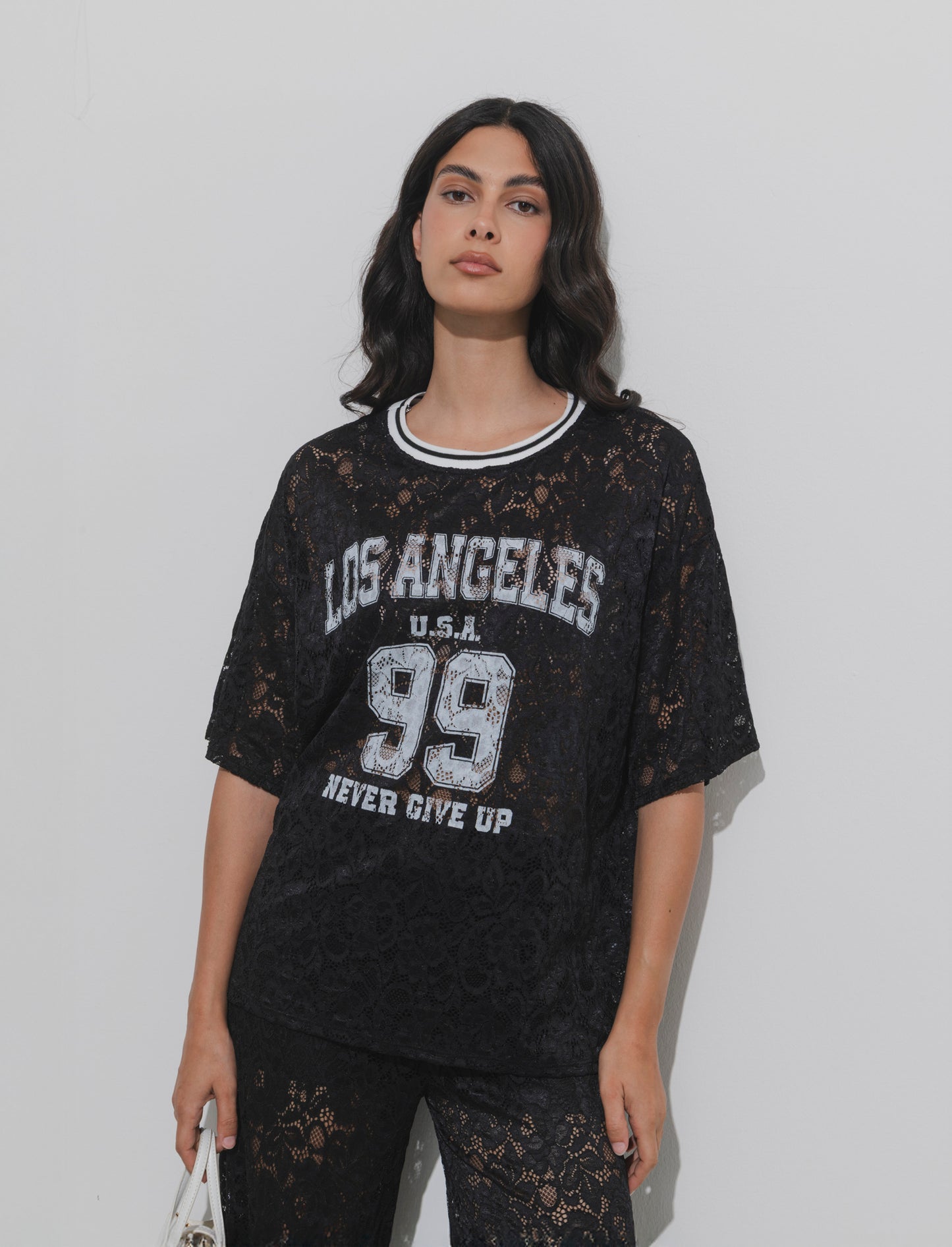 Tshirt in pizzo con stampa sul davanti - Nero