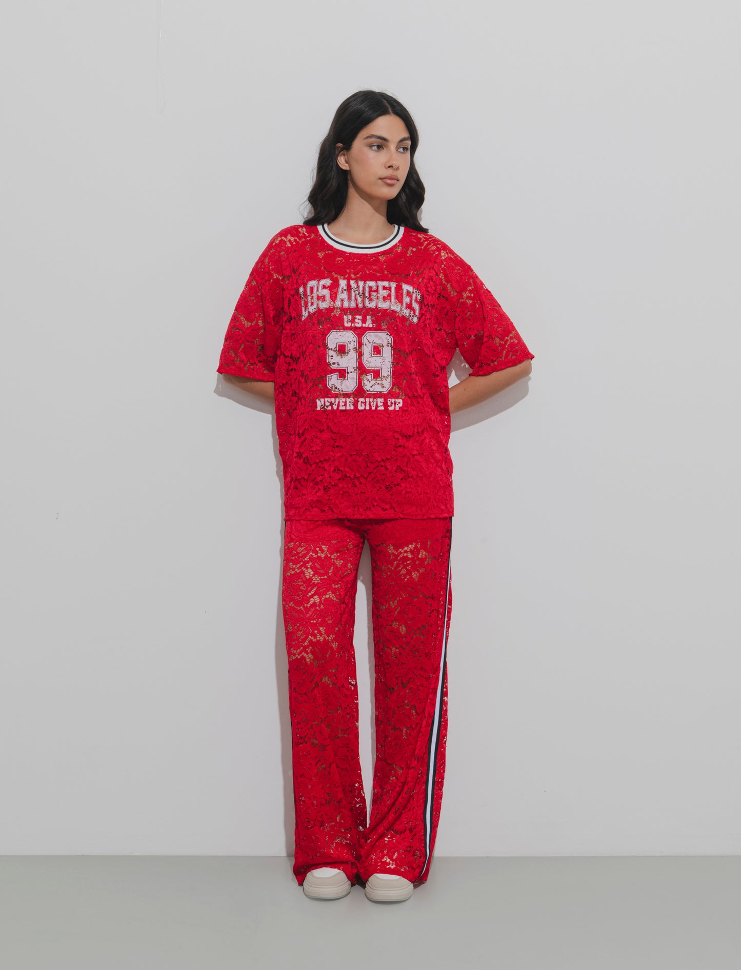 Tshirt in pizzo con stampa sul davanti - Rosso